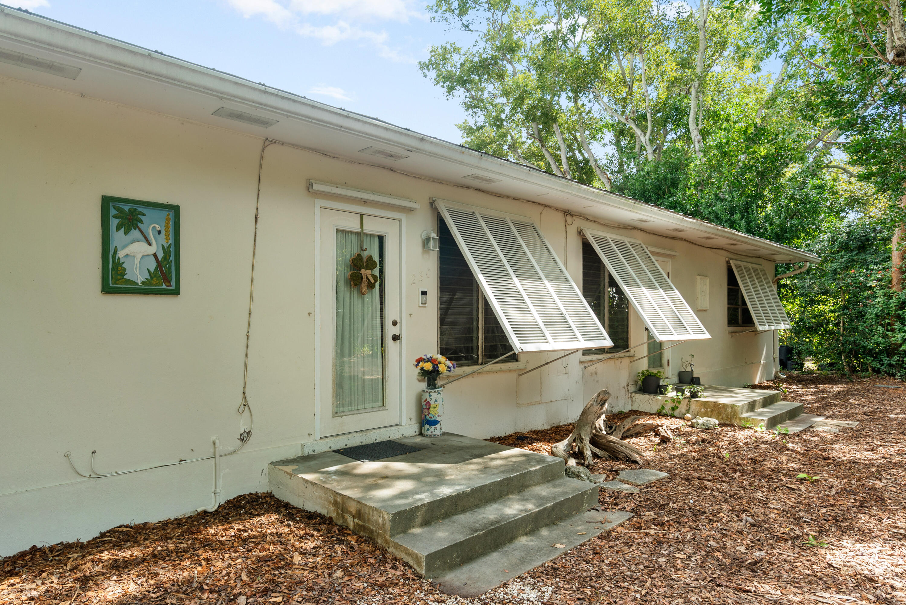 228-230 Apache Street Property Photo 12