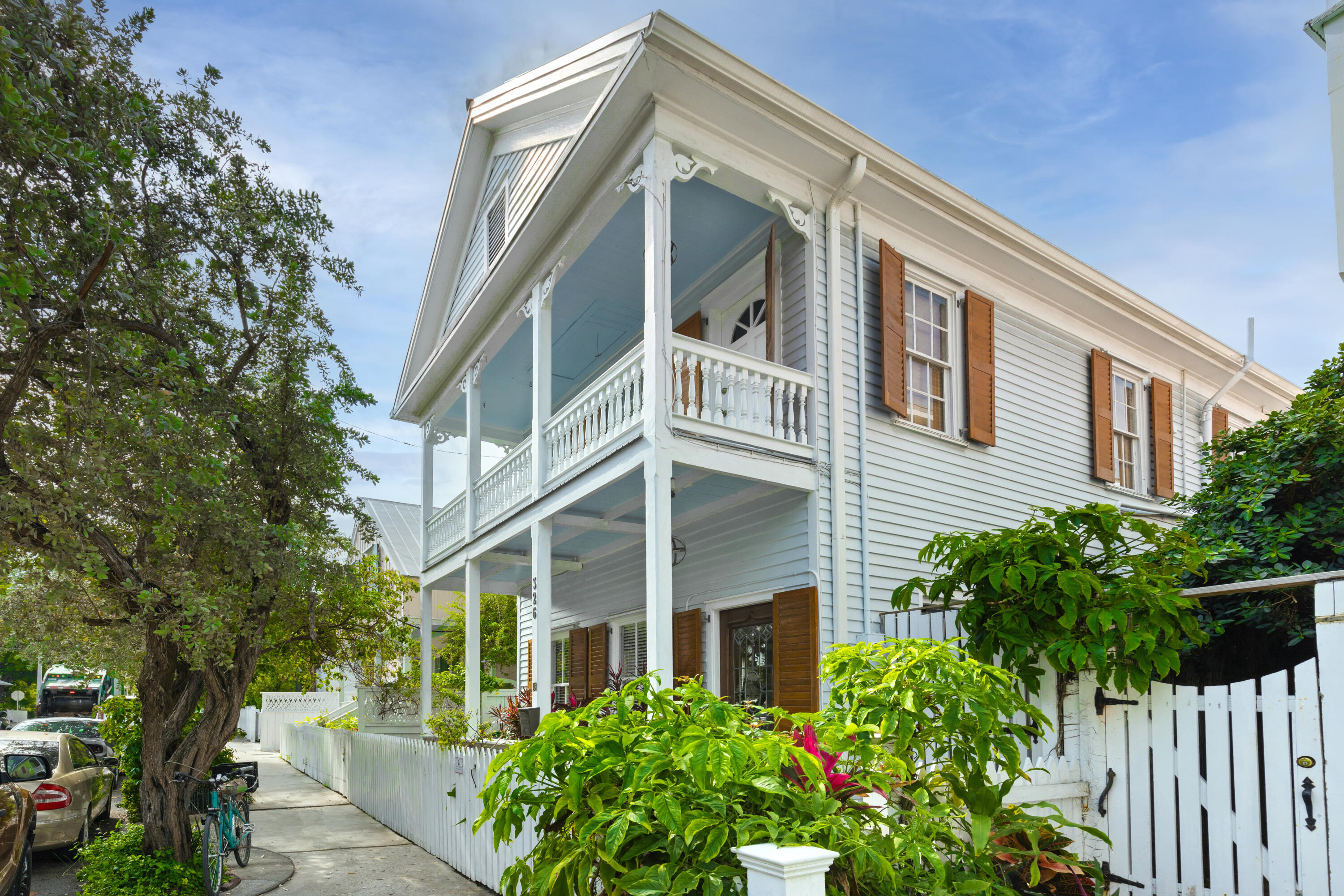 326 William Street Property Photo 1