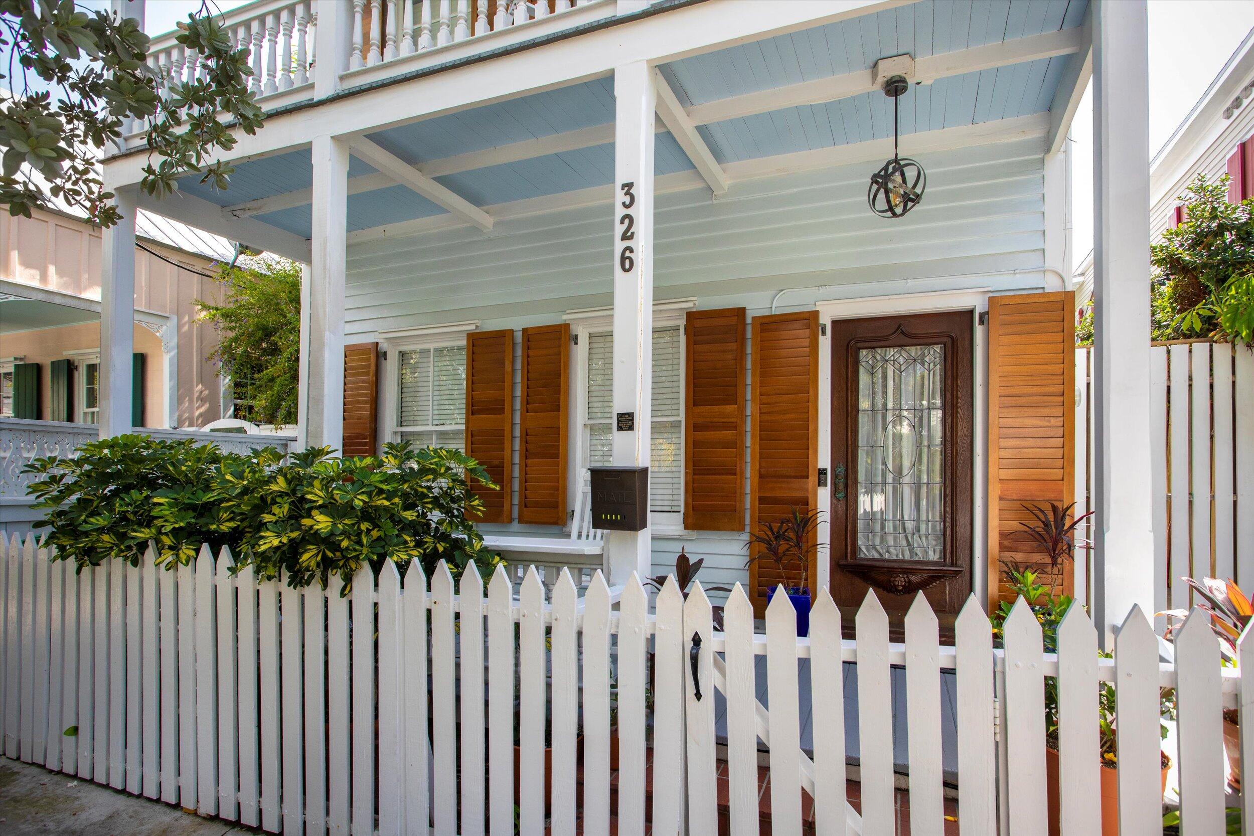 326 William Street Property Photo 6
