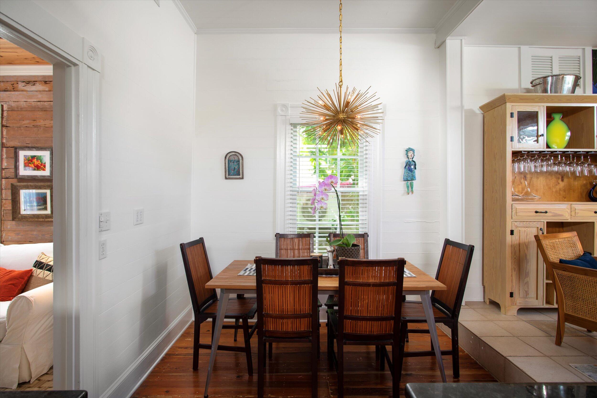 326 William Street Property Photo 12