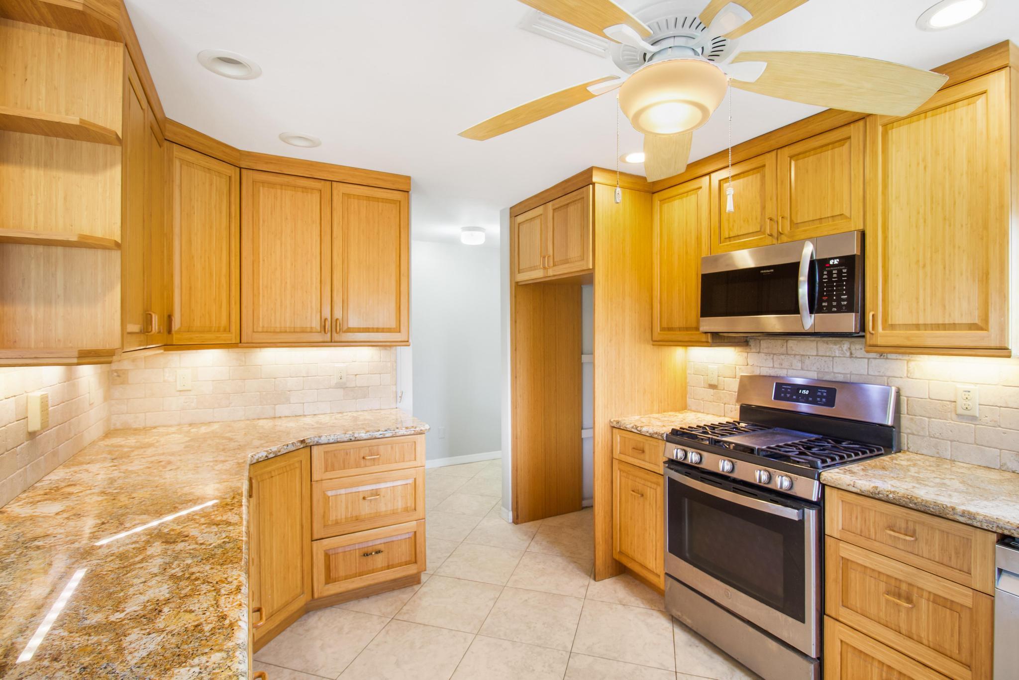 30620 18th Lane Property Photo 6