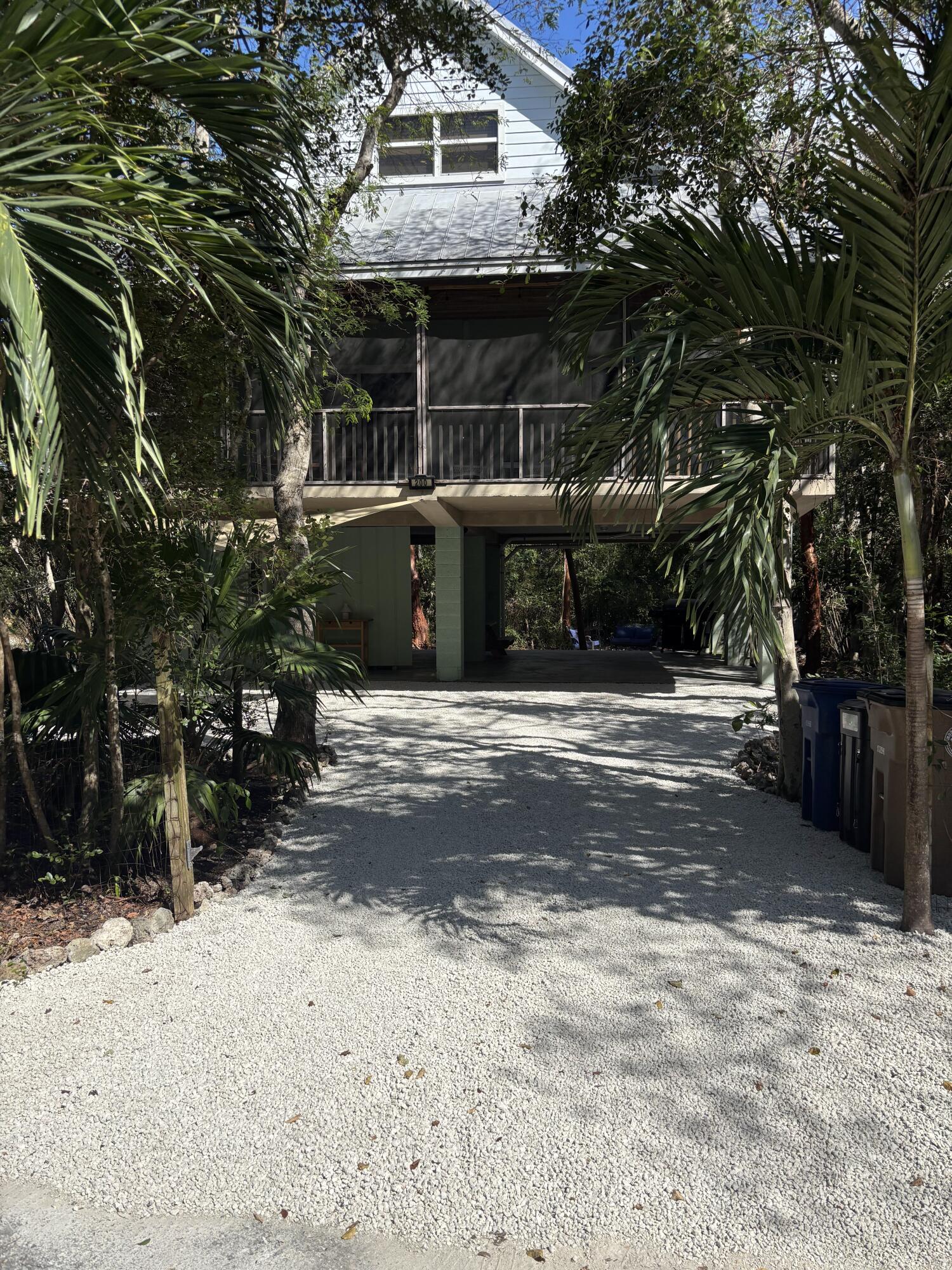 200 Silver Lake Drive Property Photo 1