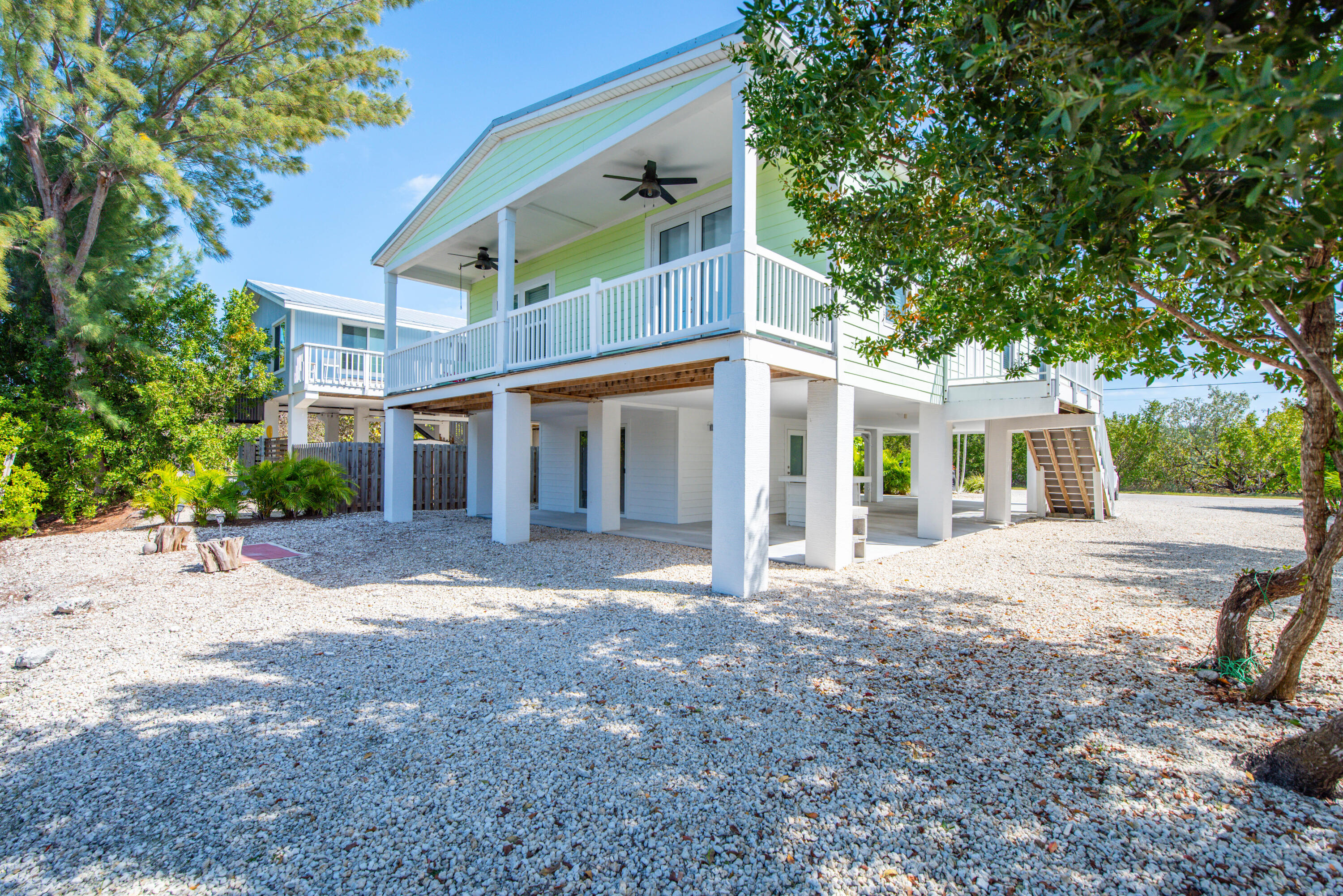 27255 Mariposa Road Property Photo 4