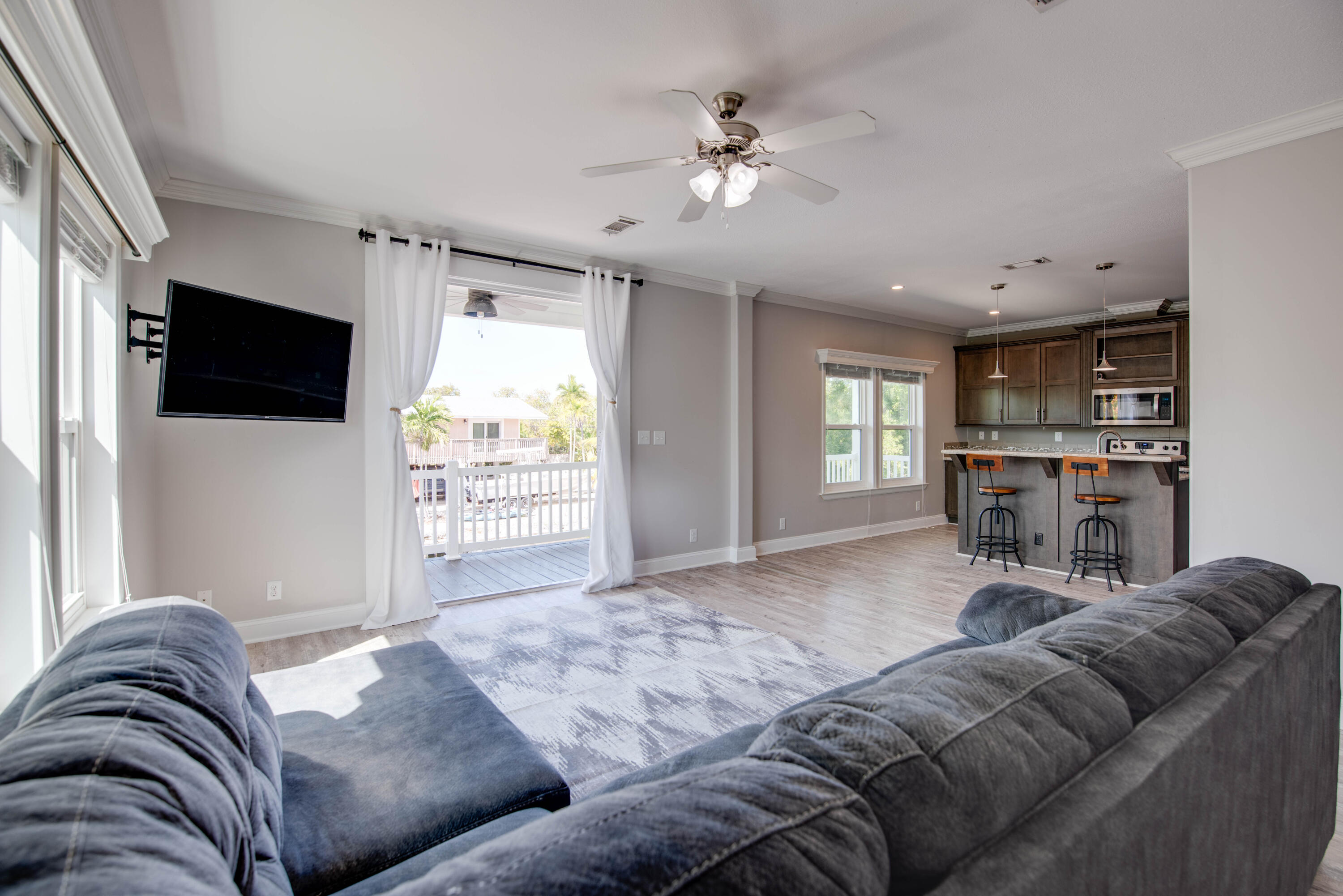 27255 Mariposa Road Property Photo 8