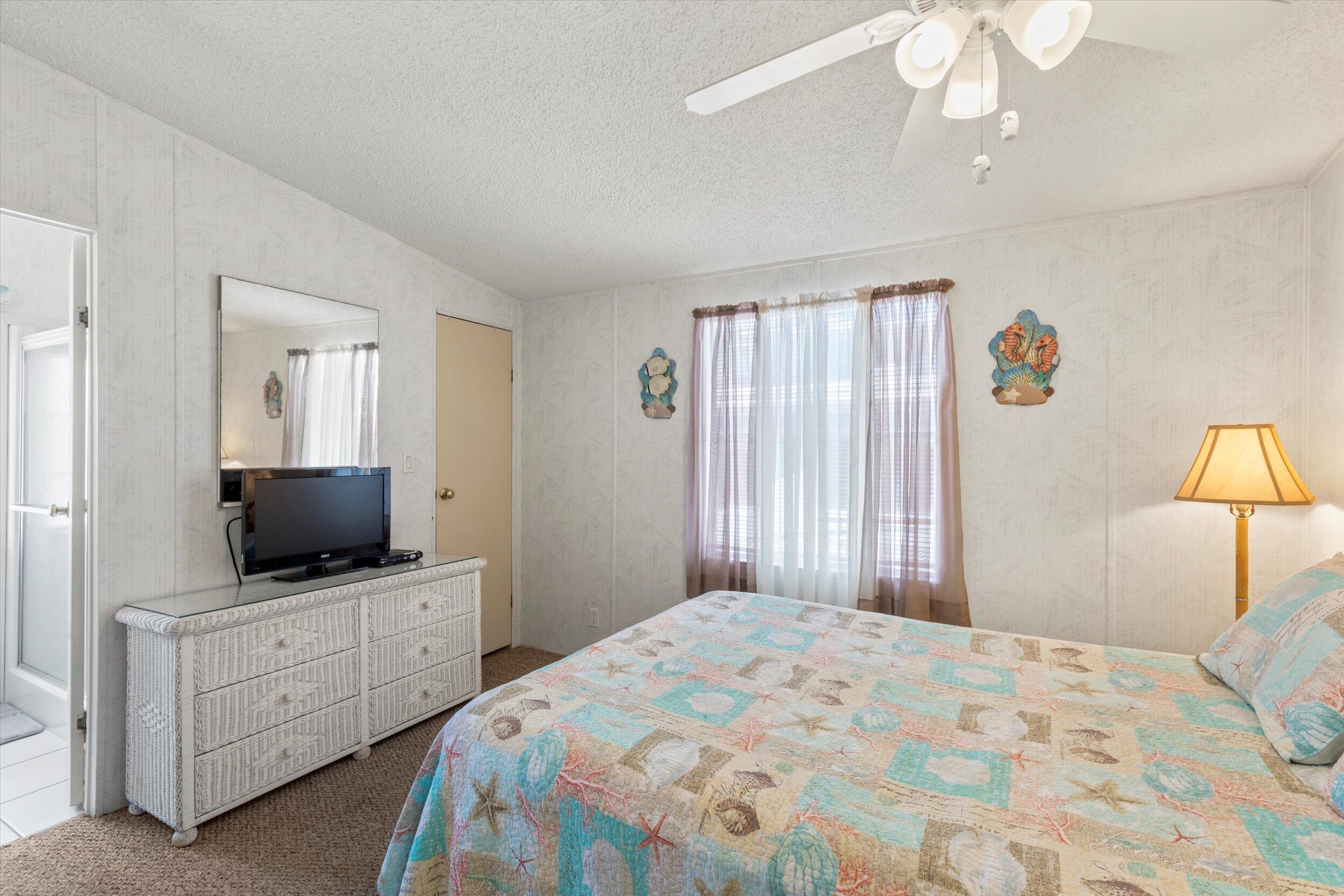 701 Spanish Main Drive, 604 Property Photo 15