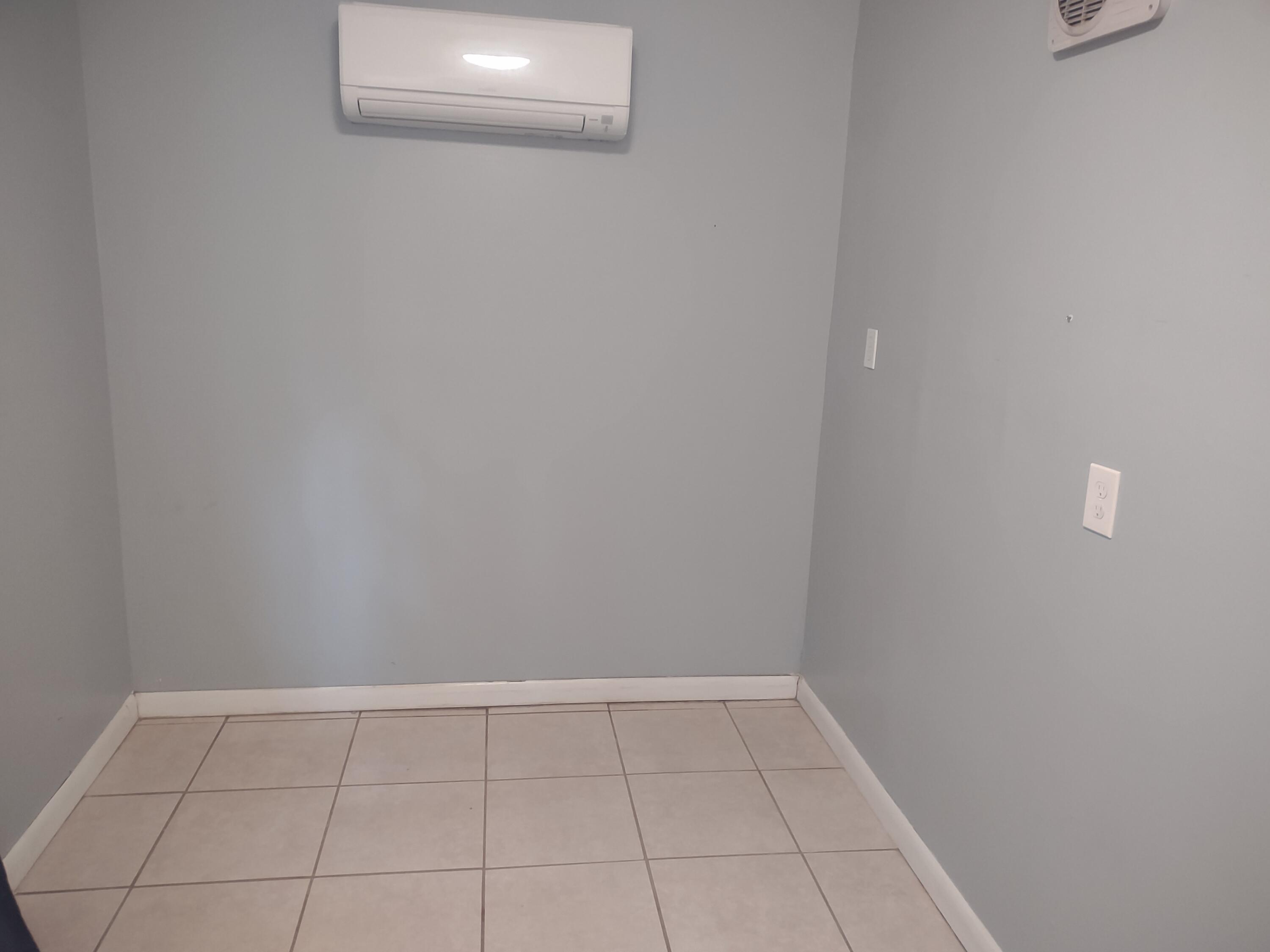 2330 Staples Avenue Property Photo 7