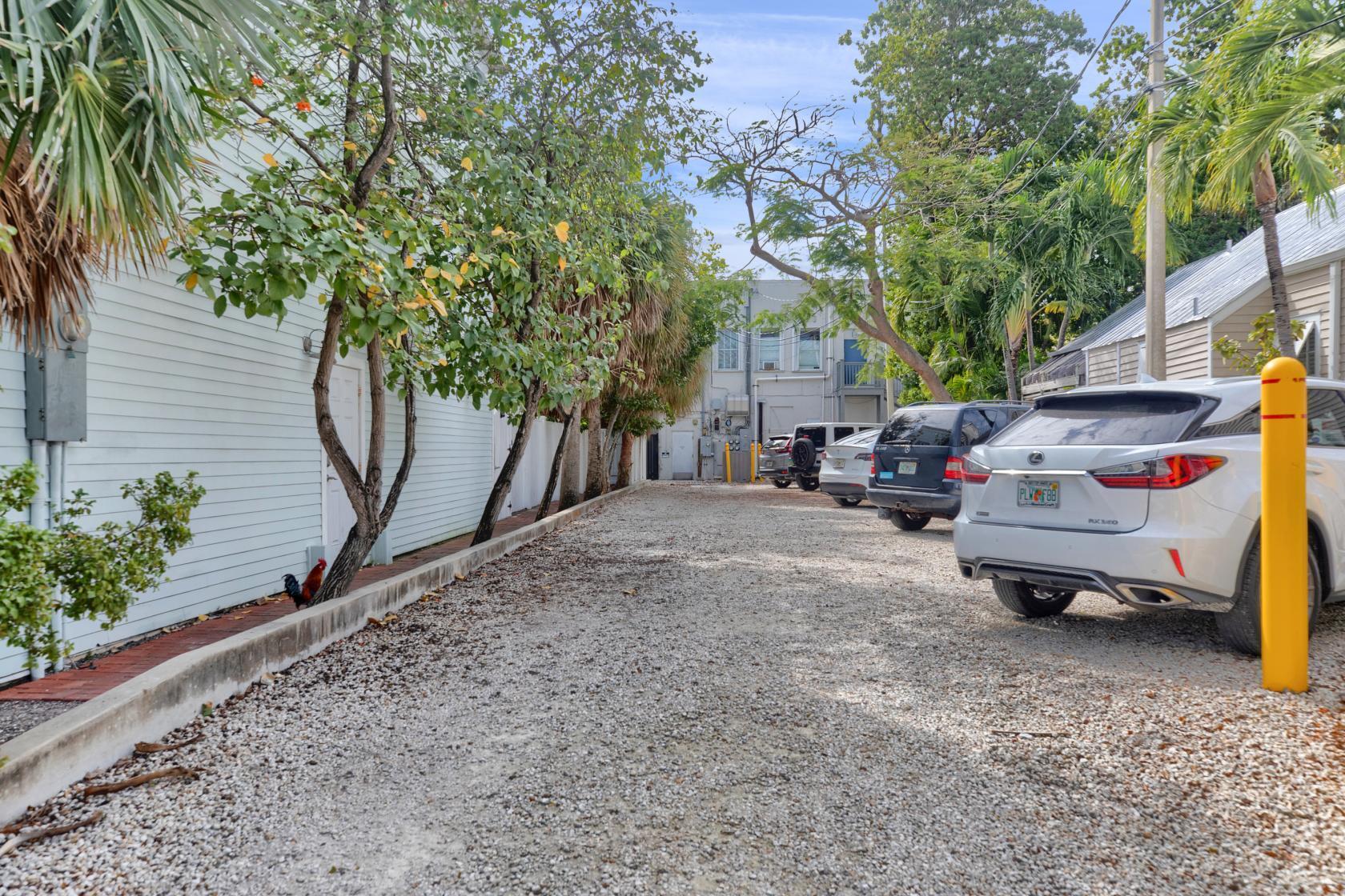 517 Duval & 518 Bahama Street Property Photo 29