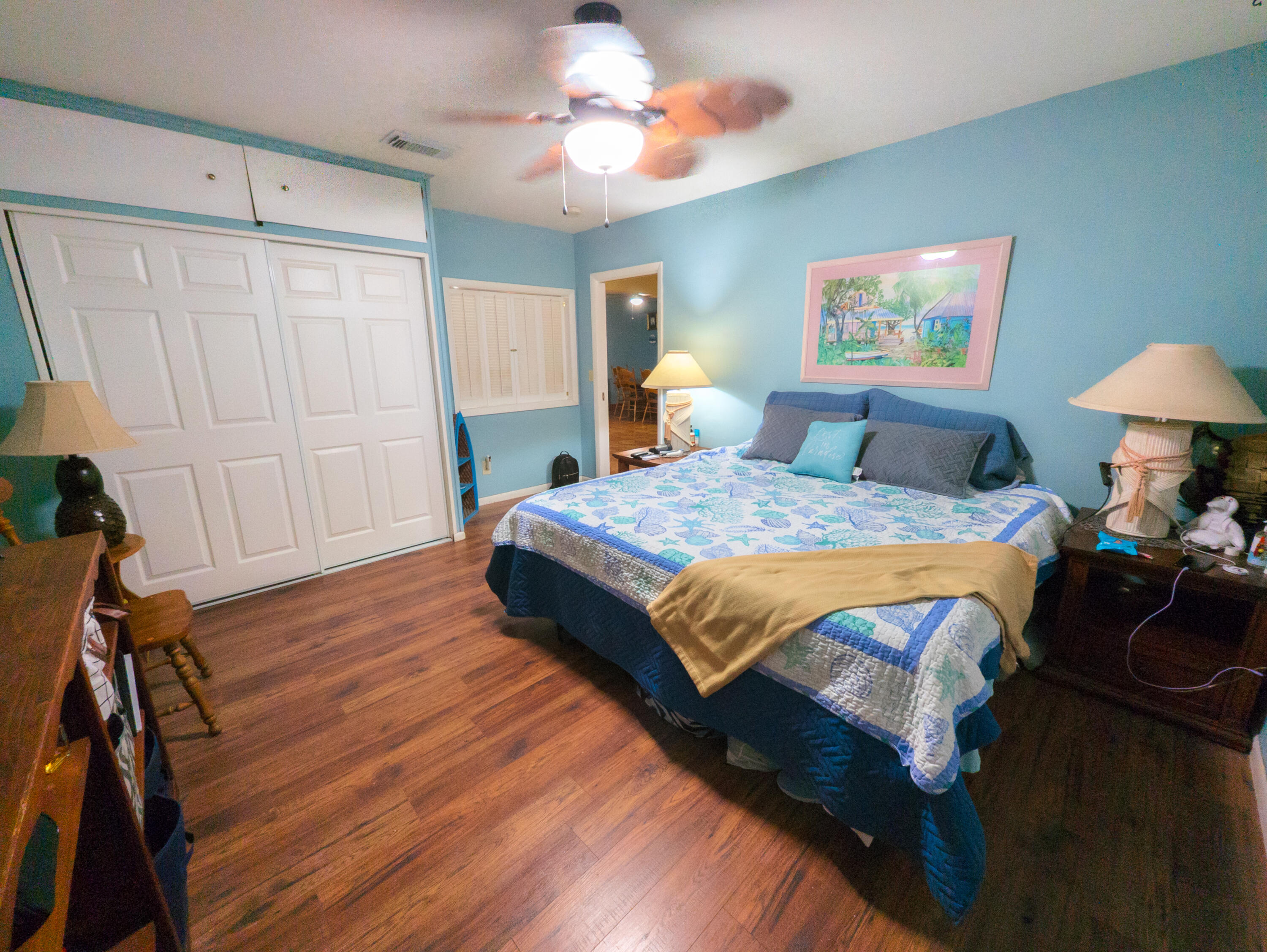 715 E Caribbean Drive Property Photo 16