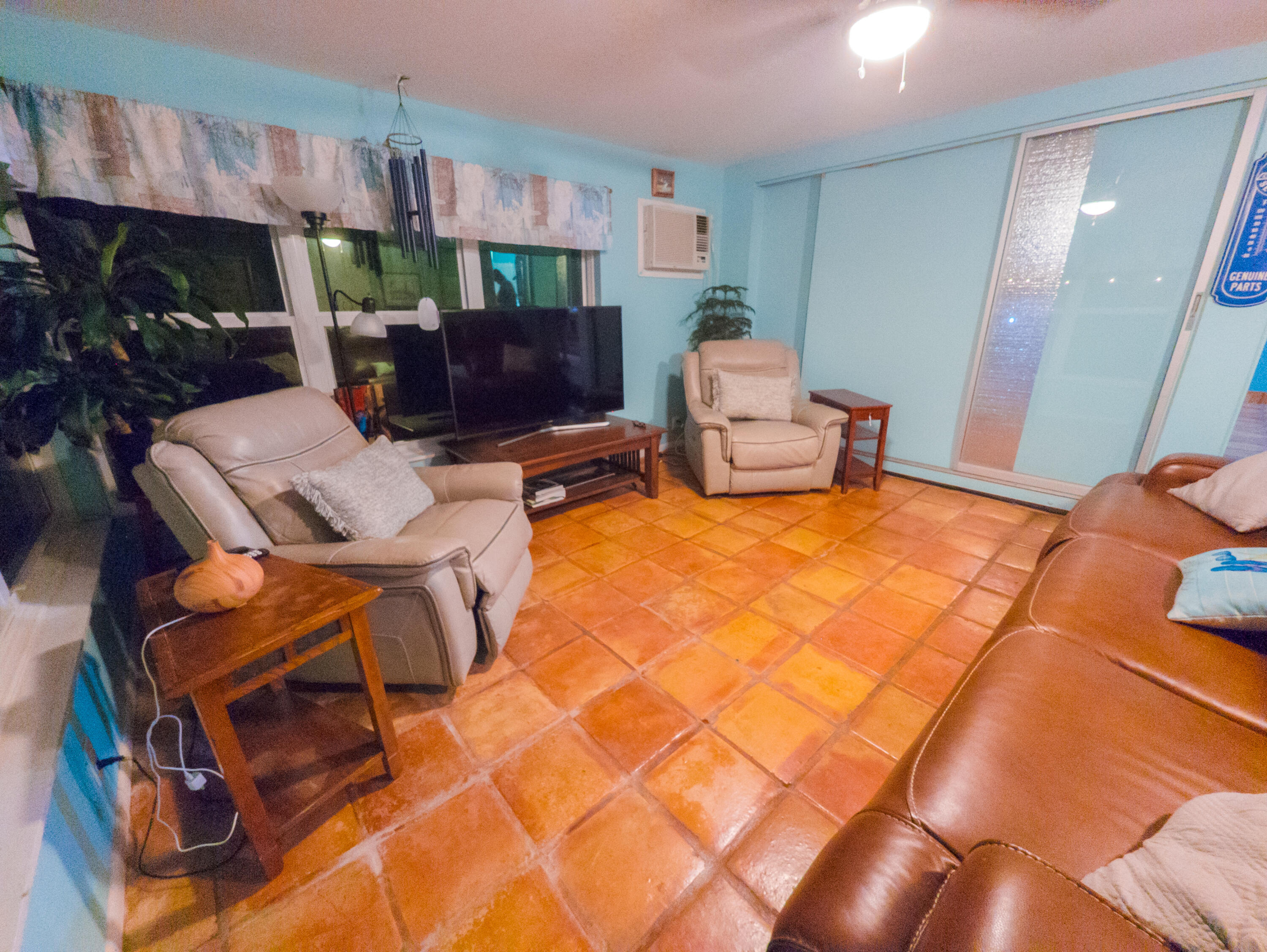 715 E Caribbean Drive Property Photo 27