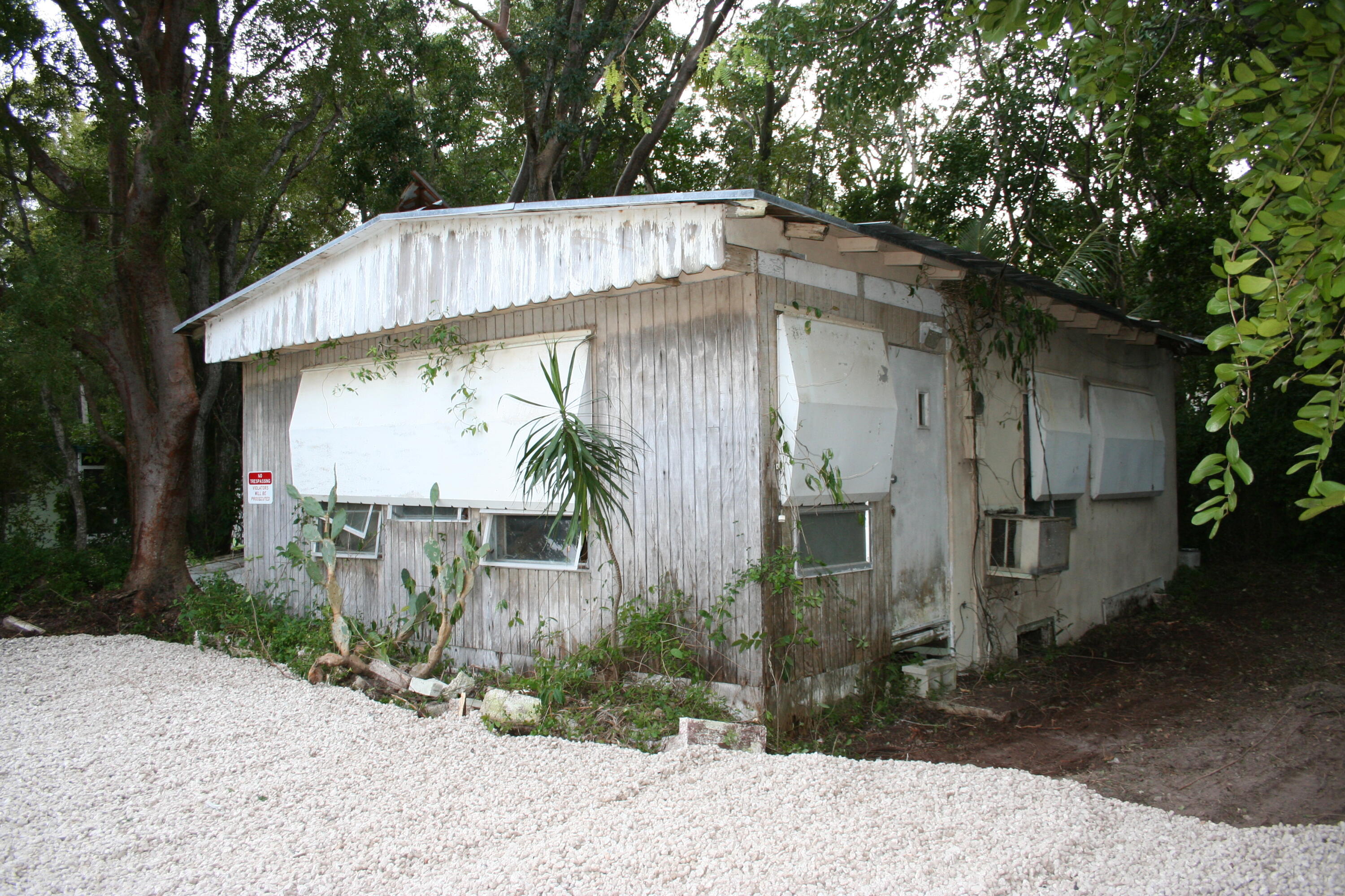 113 Poinciana Drive Property Photo 1