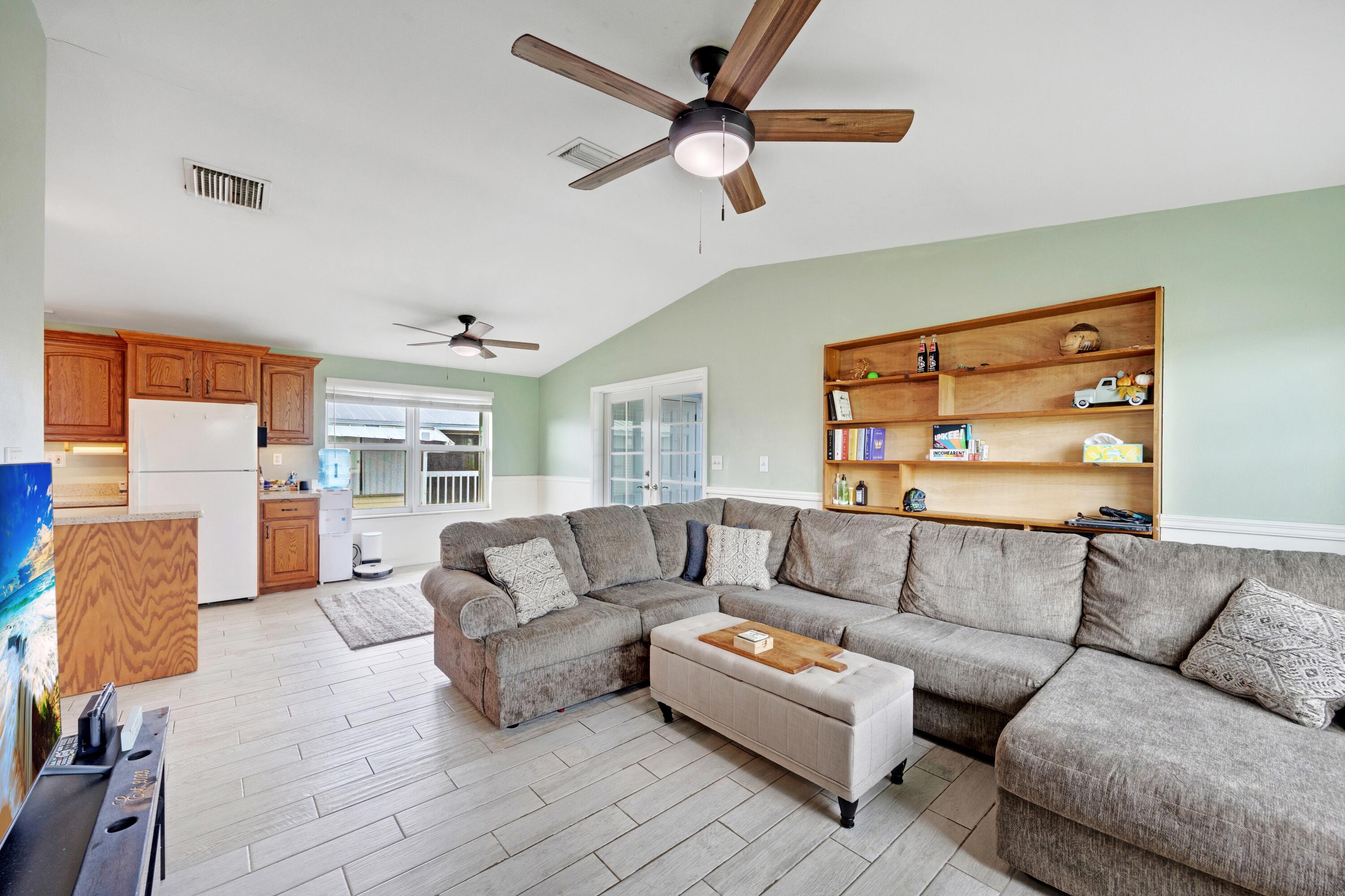 31142 Avenue I Property Photo 4