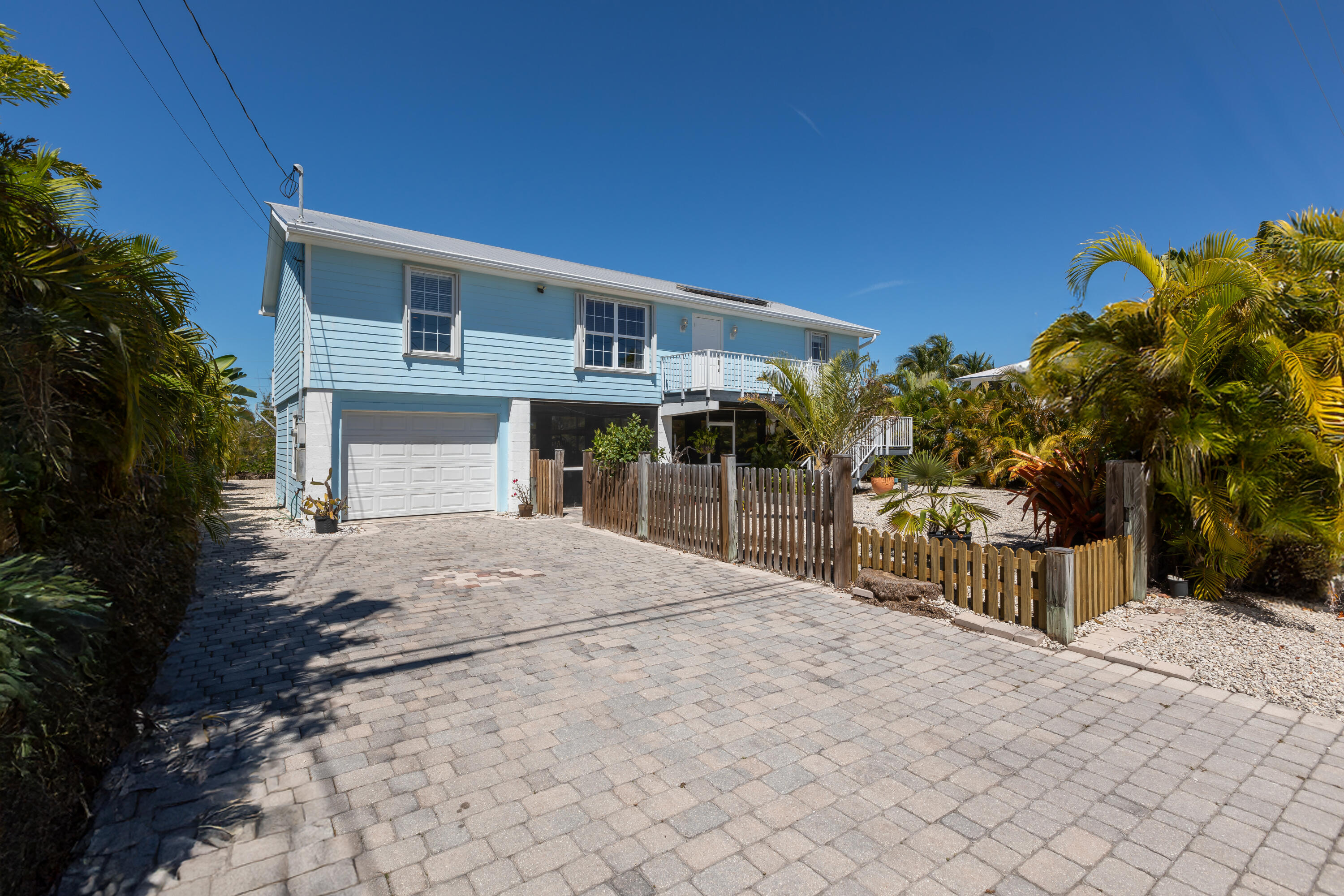 17245 Jamaica Lane Property Photo 1