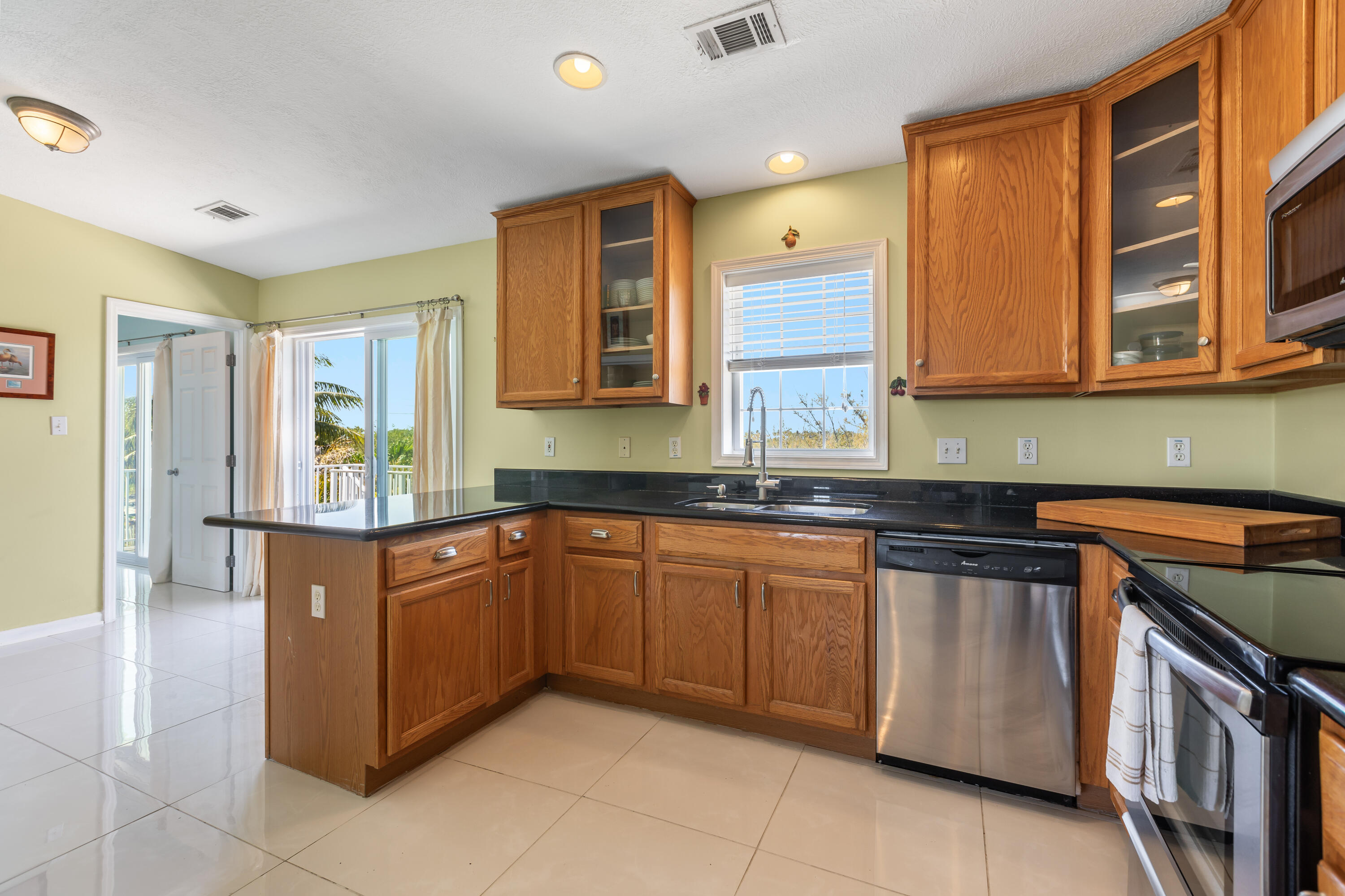 17245 Jamaica Lane Property Photo 10