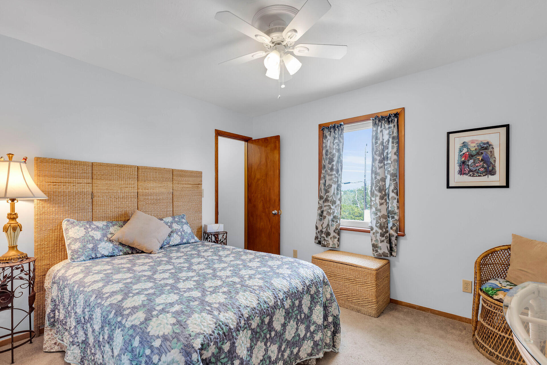 220 Kyle Avenue Property Photo 8