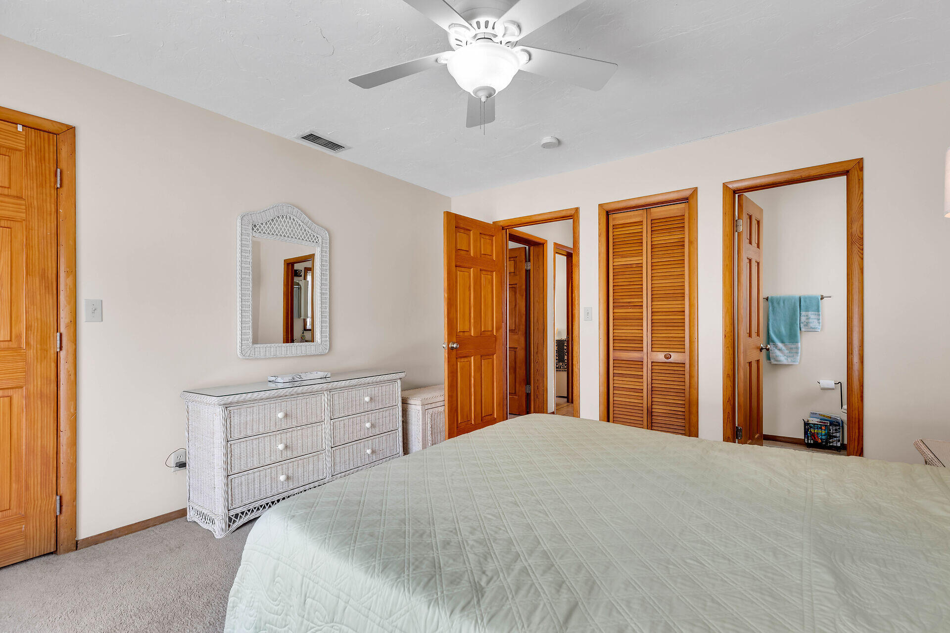 220 Kyle Avenue Property Photo 33