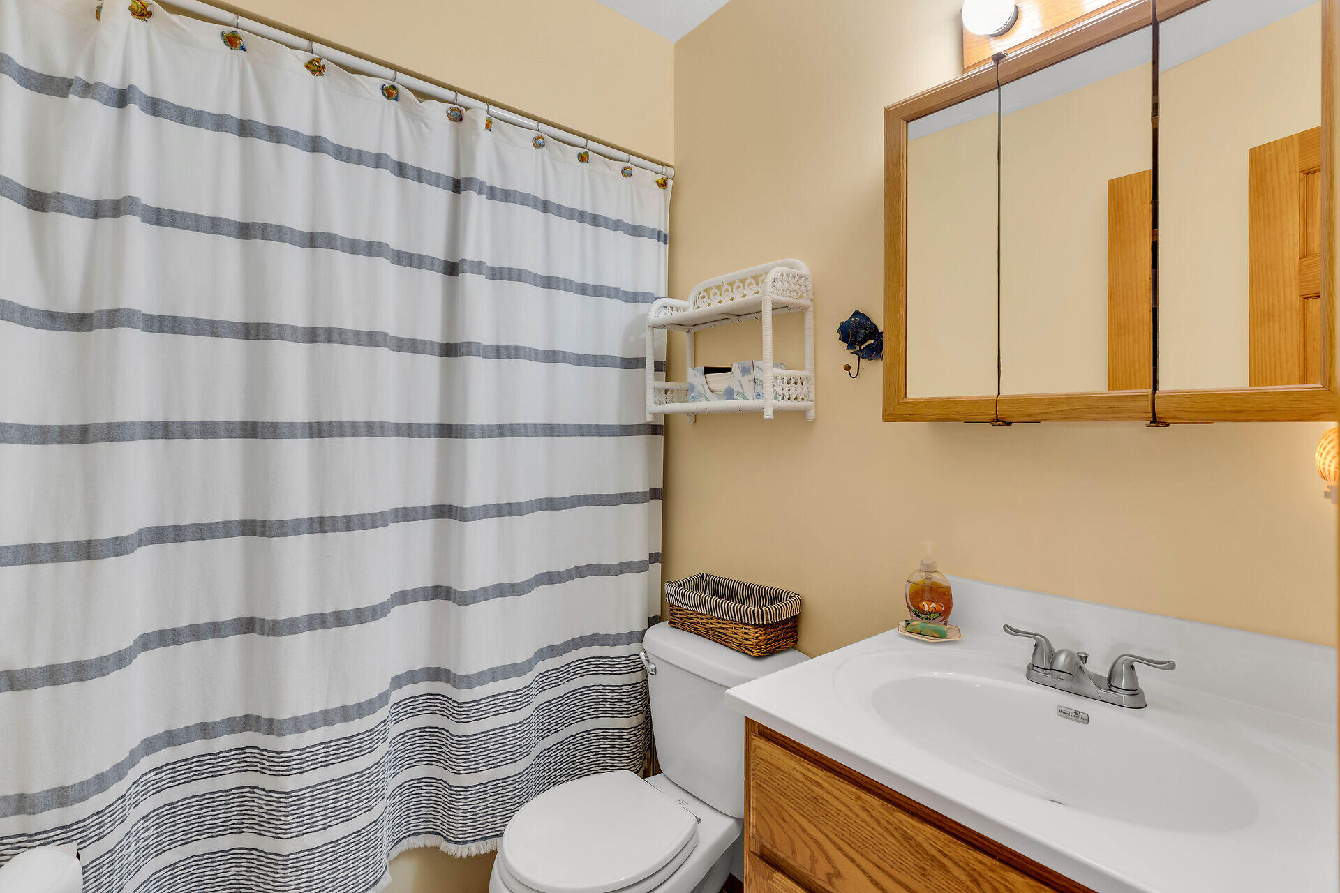220 Kyle Avenue Property Photo 40
