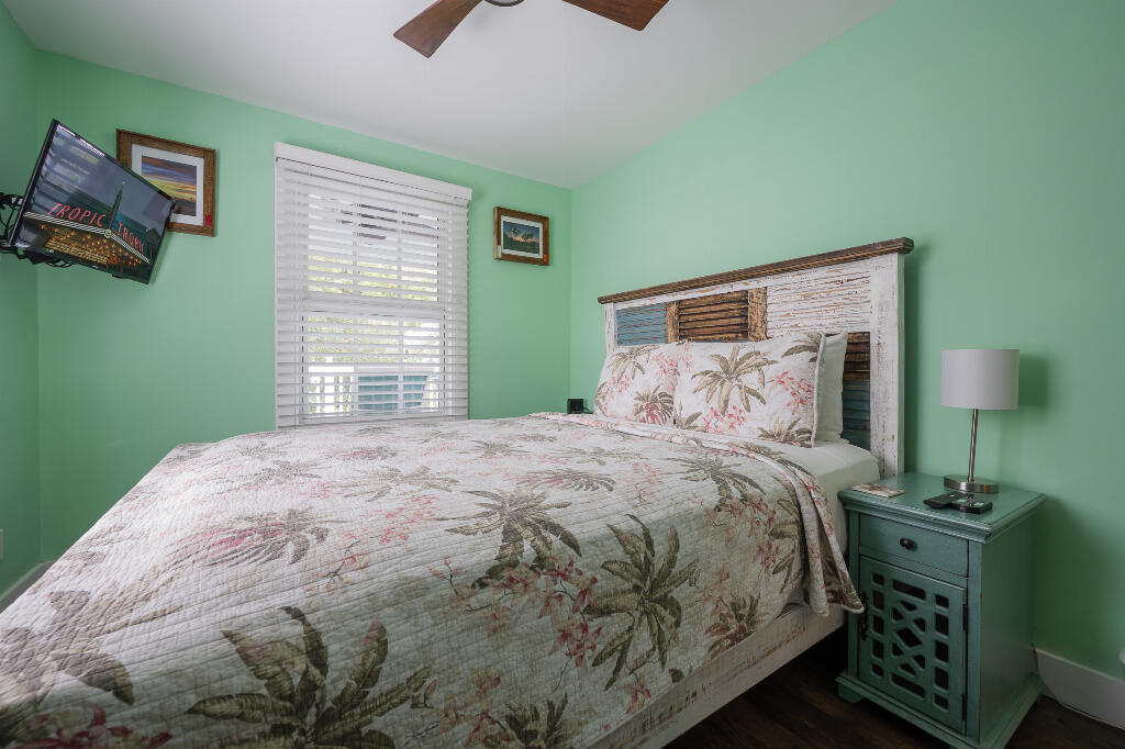 210 Southard Street, 2 Property Photo 18