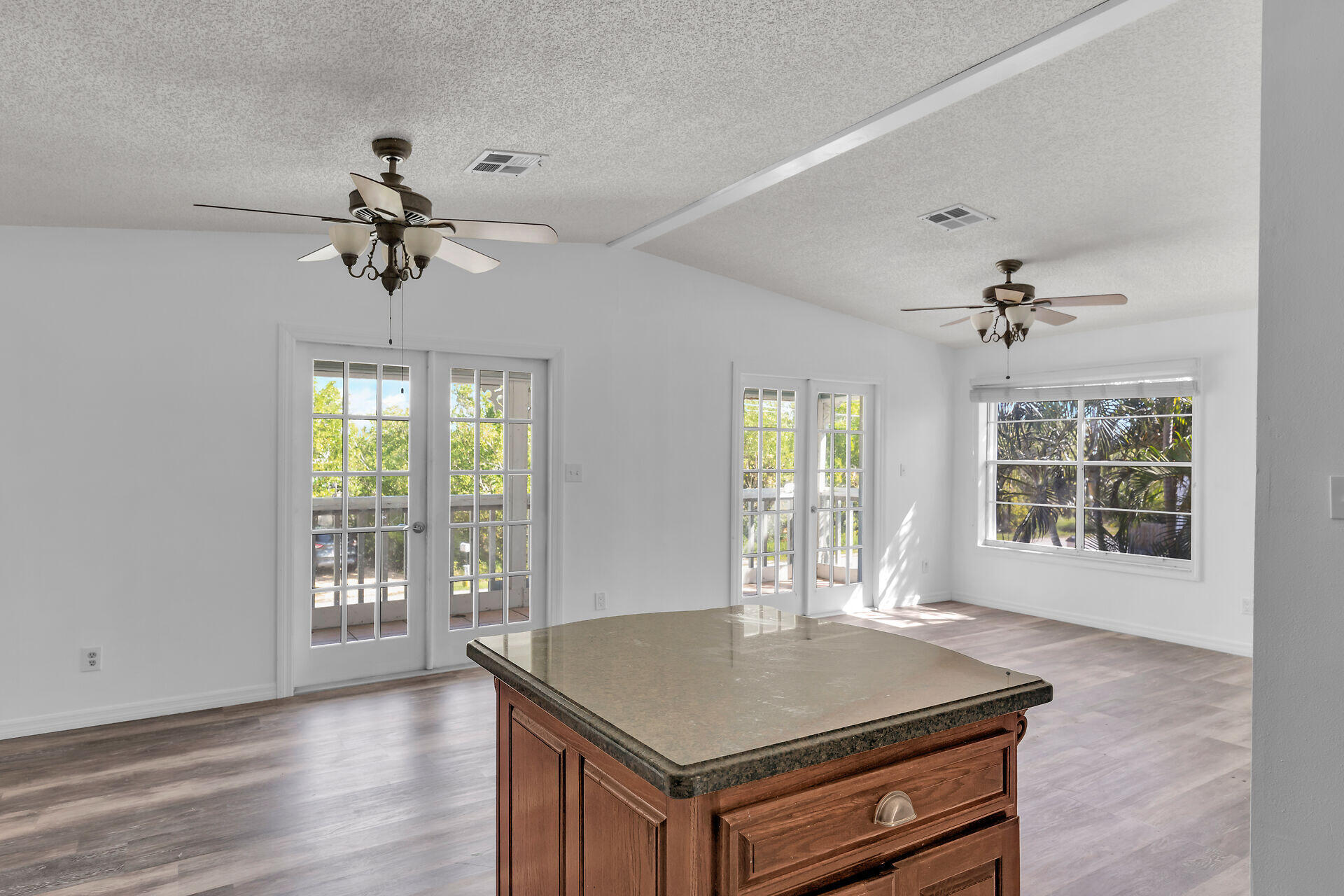 31130 Avenue I Property Photo 18