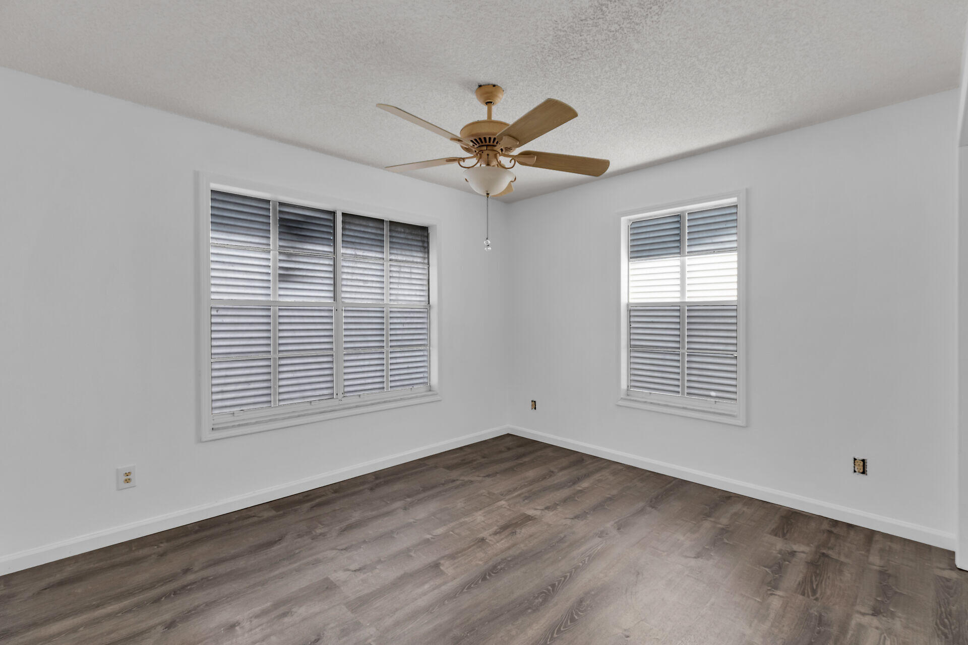 31130 Avenue I Property Photo 23