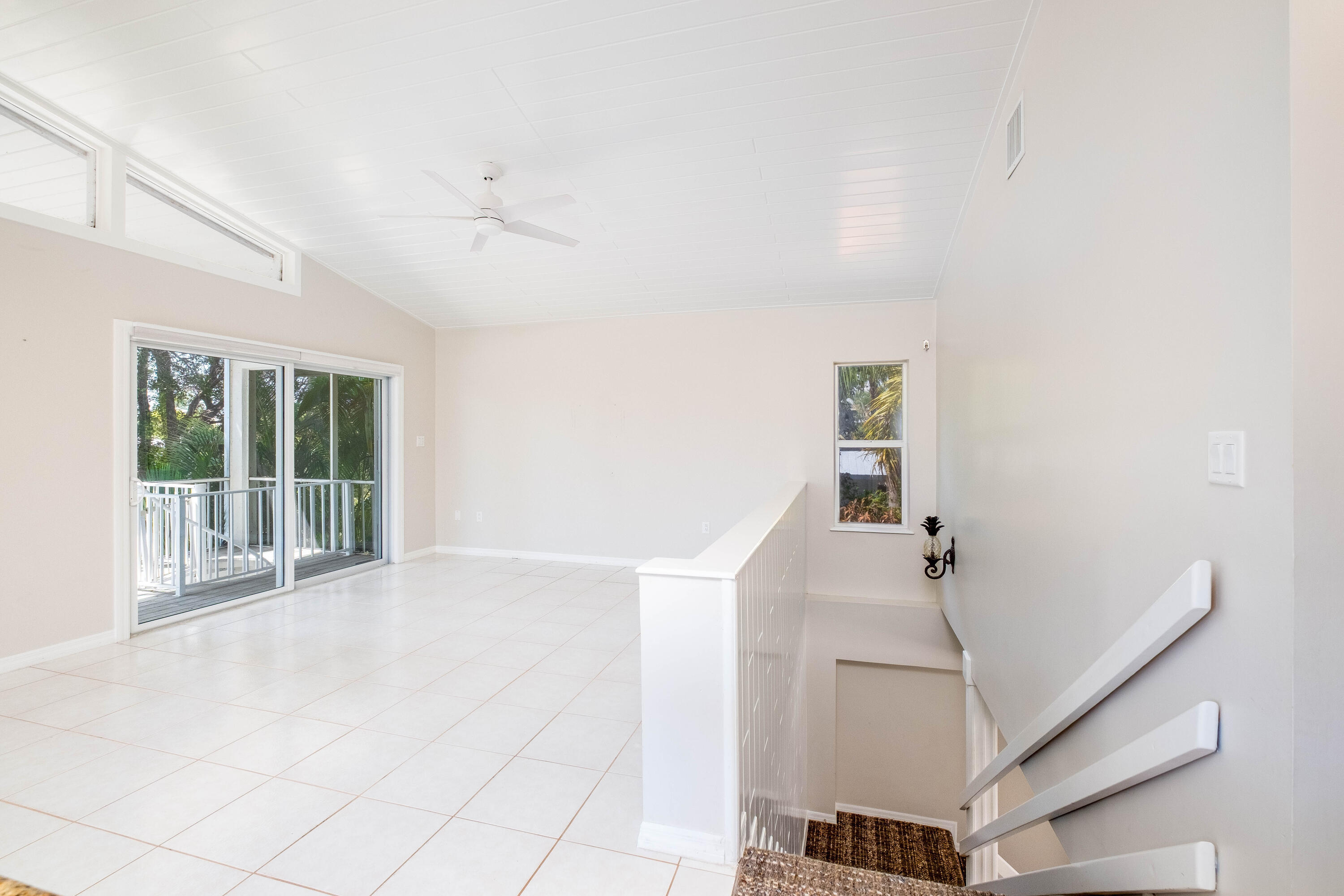 282 S Coconut Palm Boulevard Property Photo 12