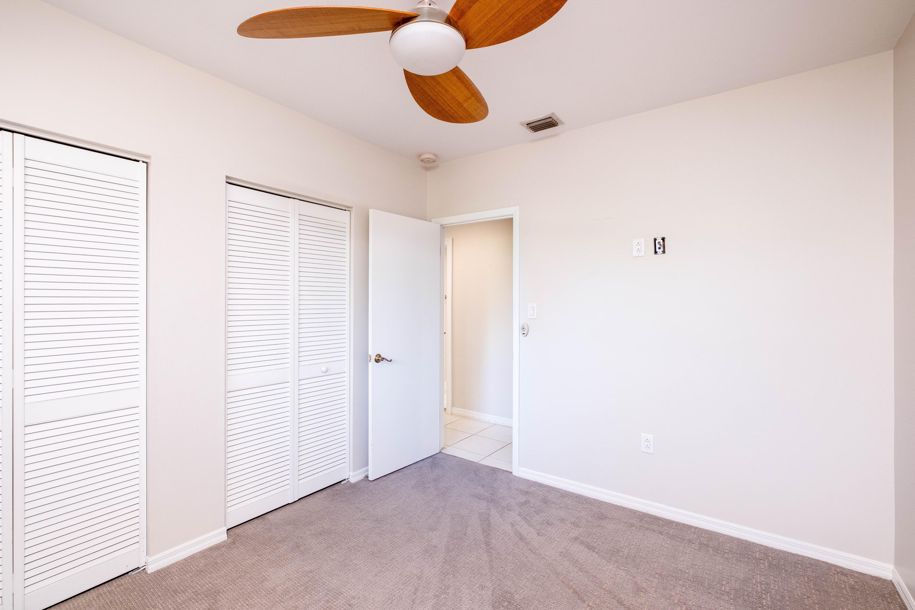 282 S Coconut Palm Boulevard Property Photo 20