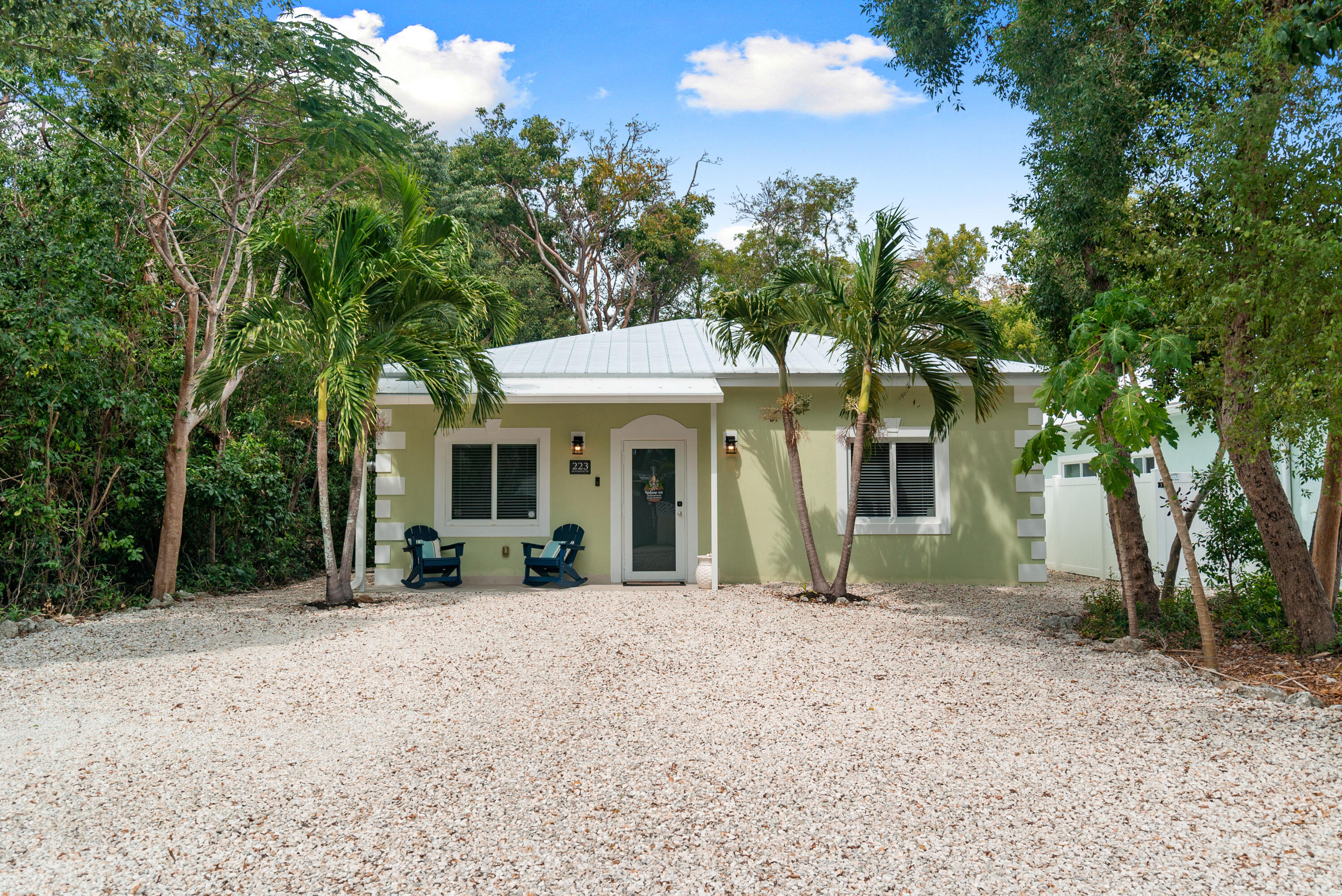 223 Lignumvitae Drive Property Photo 1