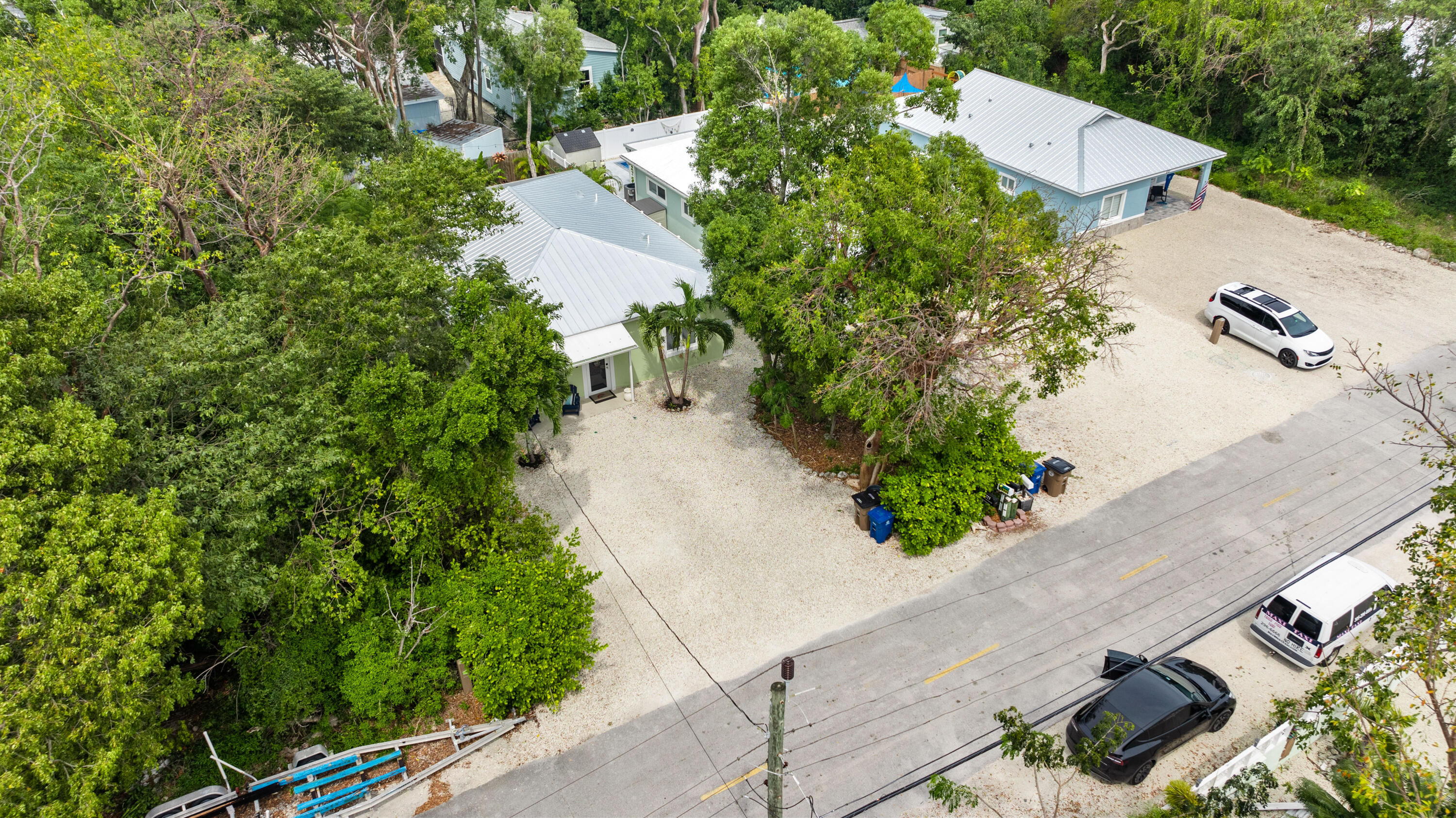 223 Lignumvitae Drive Property Photo 31