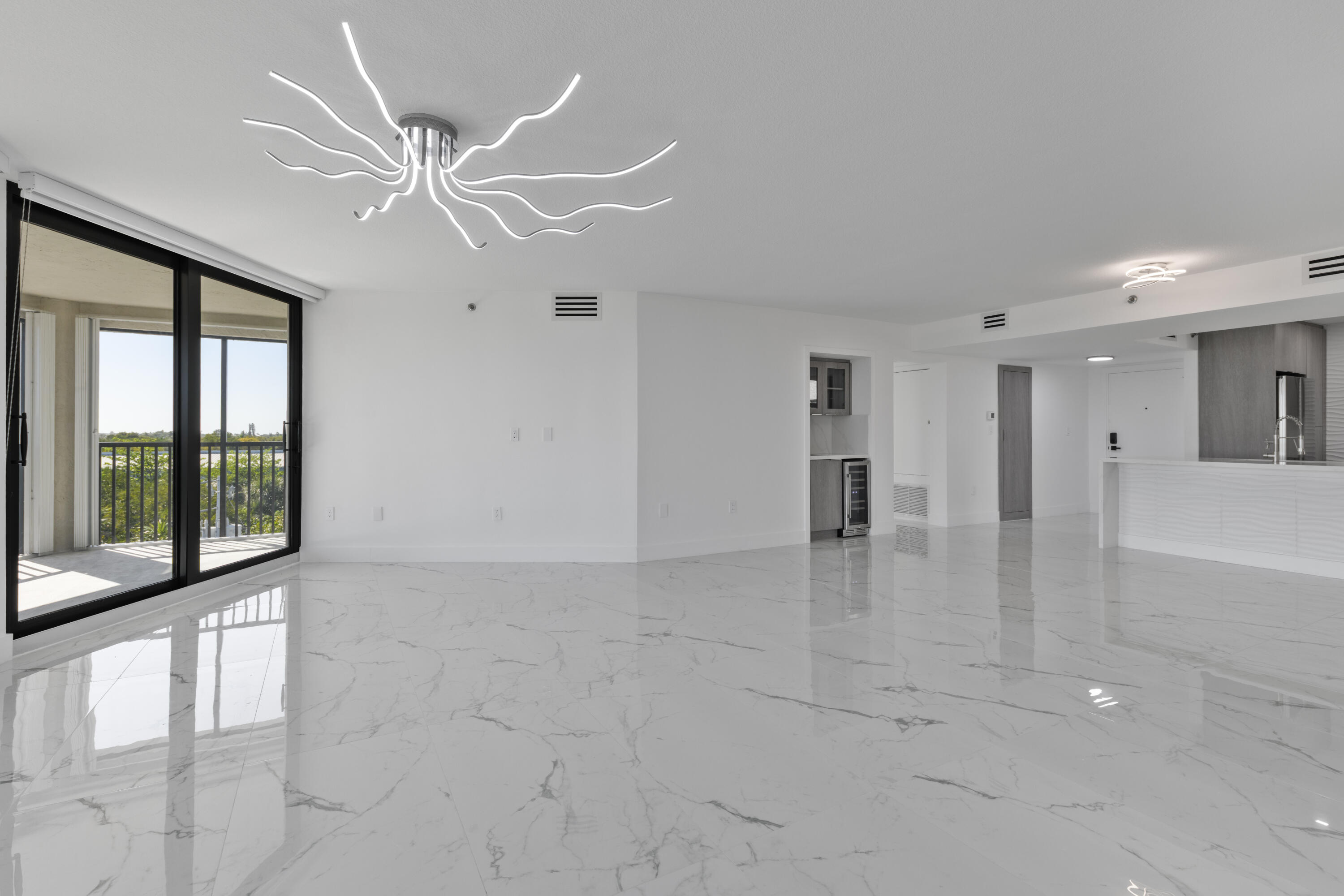 6403 Gulf Of Mexico Boulevard, 403 Property Photo 9