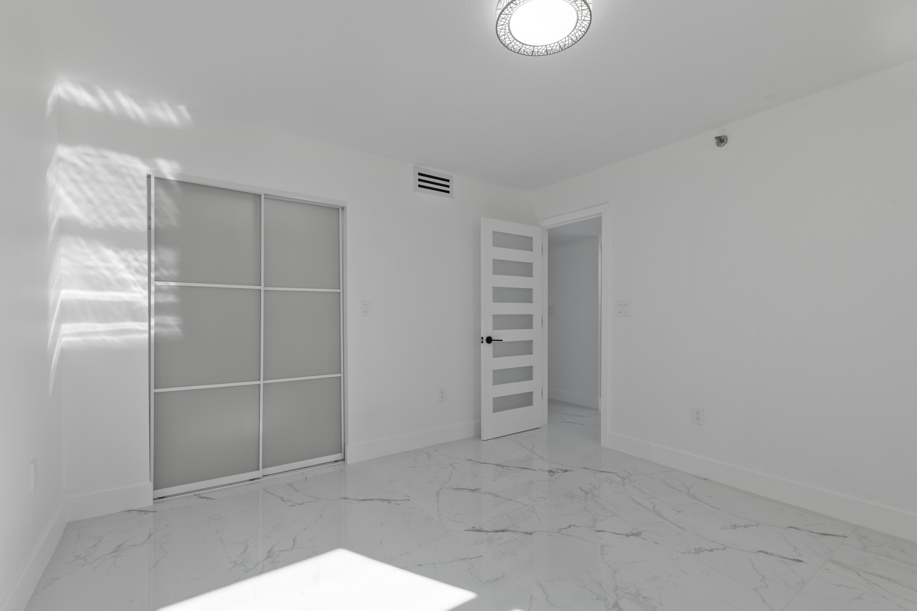 6403 Gulf Of Mexico Boulevard, 403 Property Photo 21