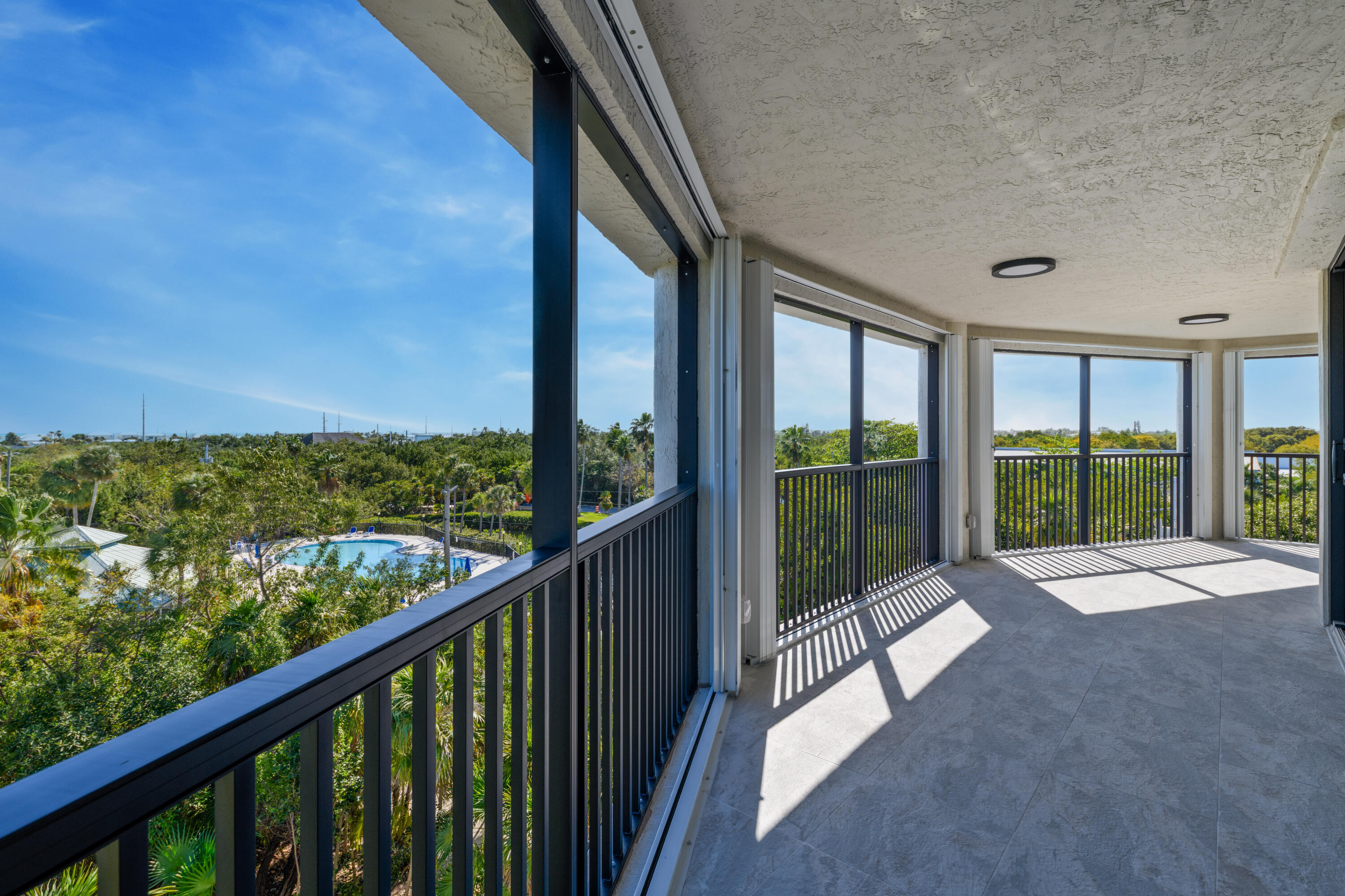 6403 Gulf Of Mexico Boulevard, 403 Property Photo 28