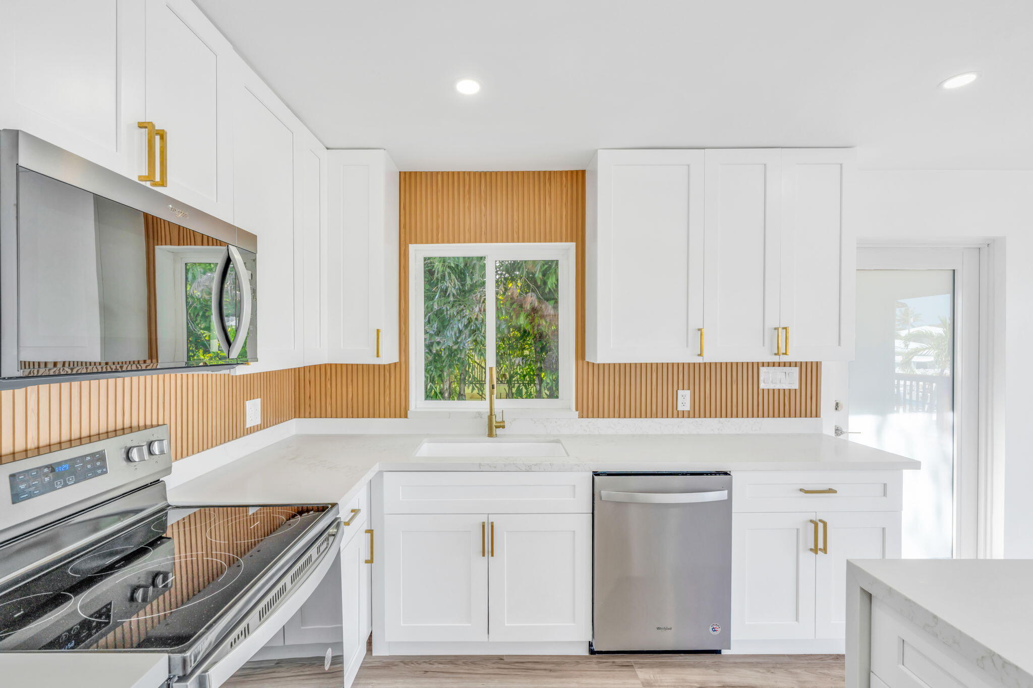2305 Grouper Drive Property Photo 11