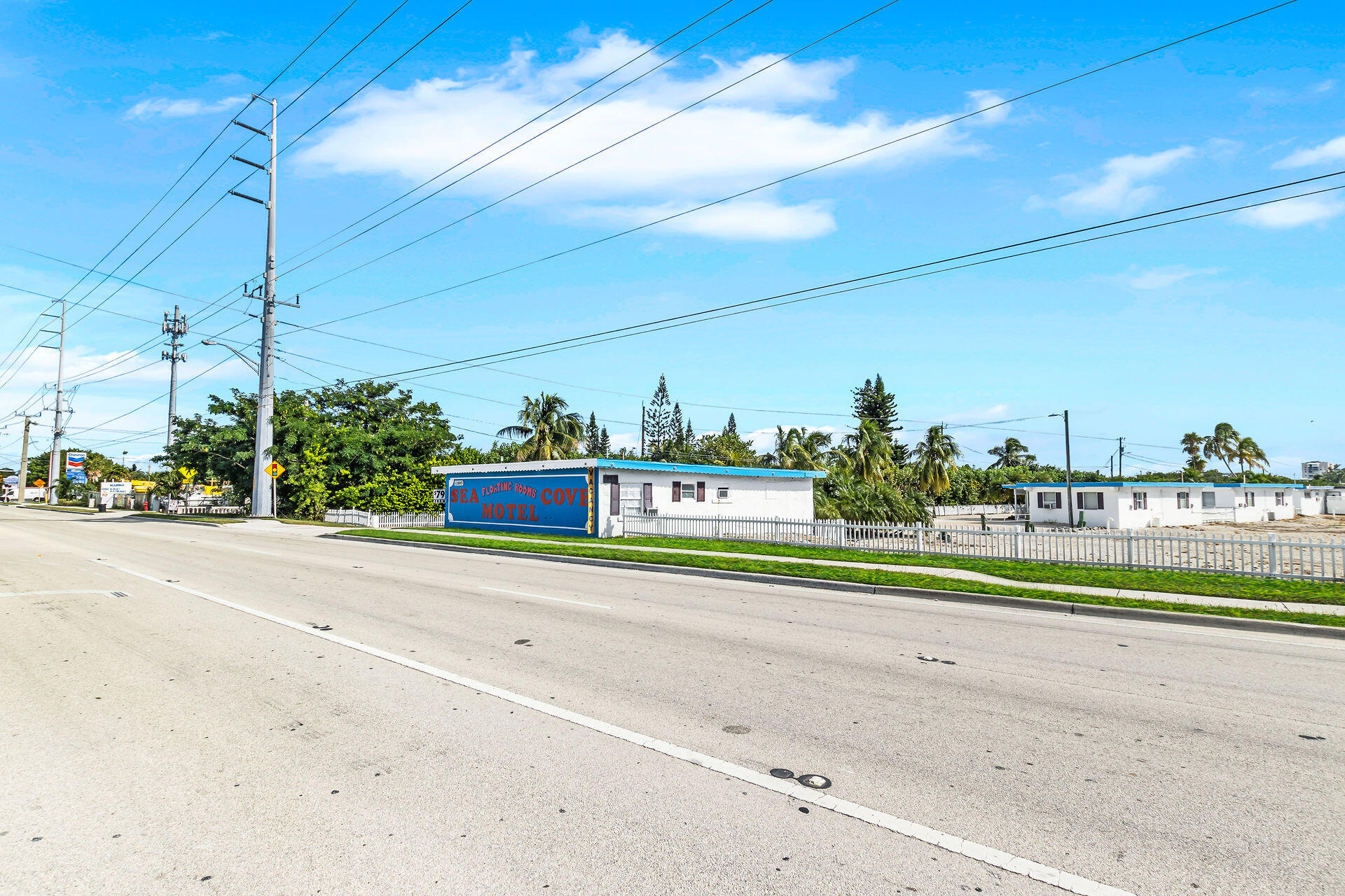 12685 Overseas Highway Property Photo 4