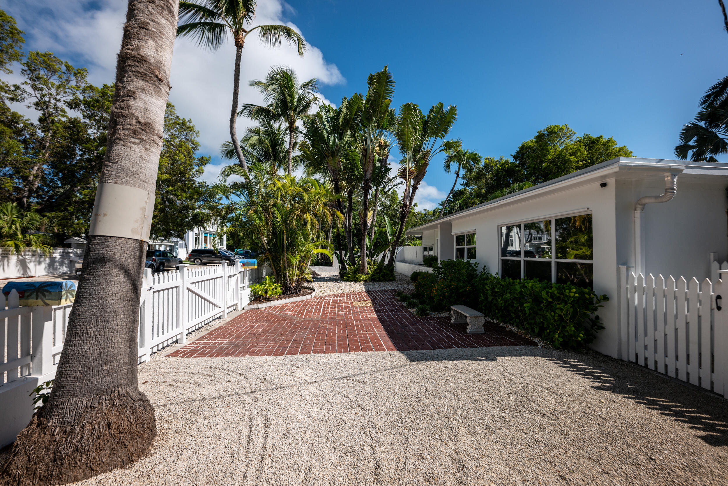 1412 Johnson Street Property Photo 2