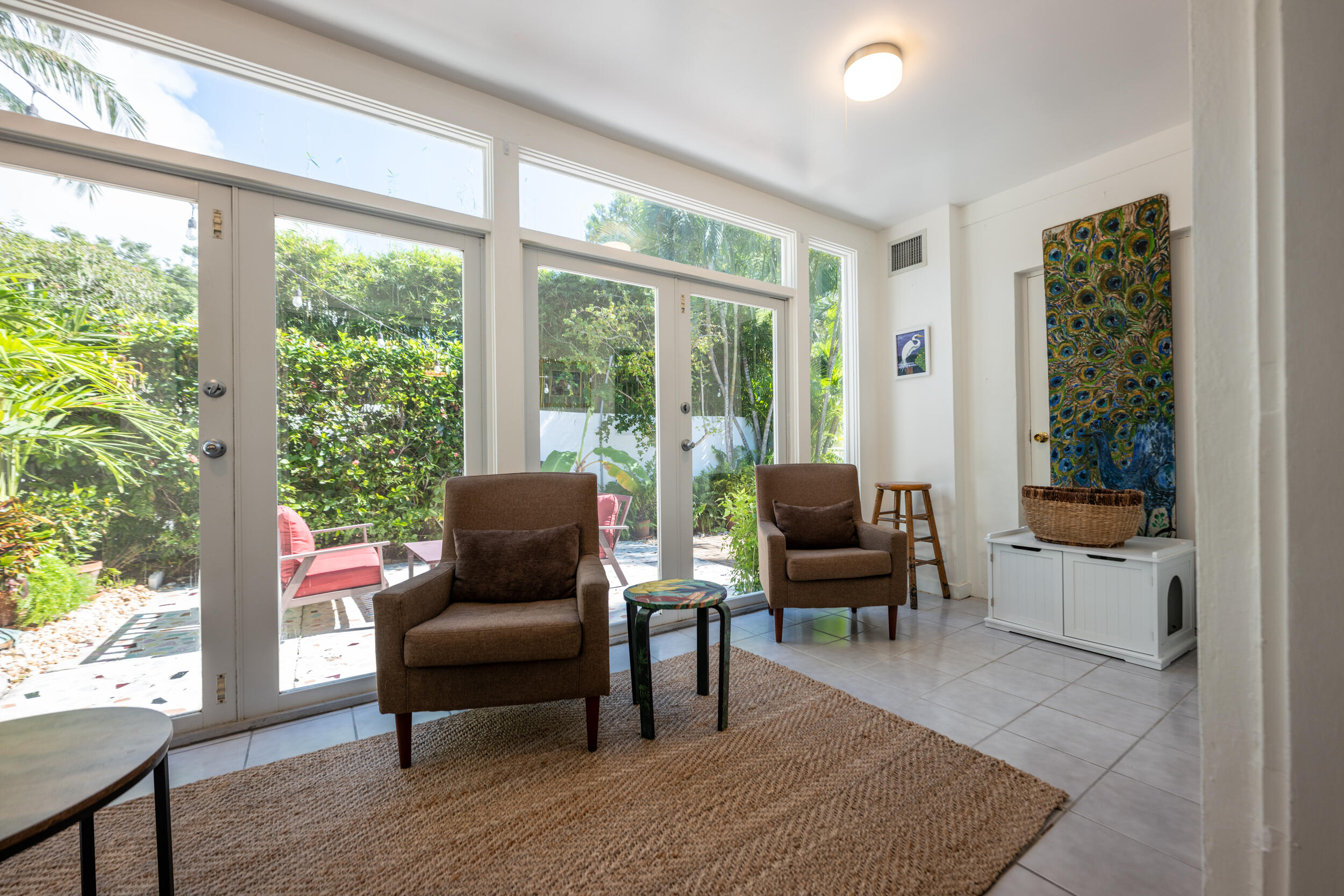1412 Johnson Street Property Photo 6