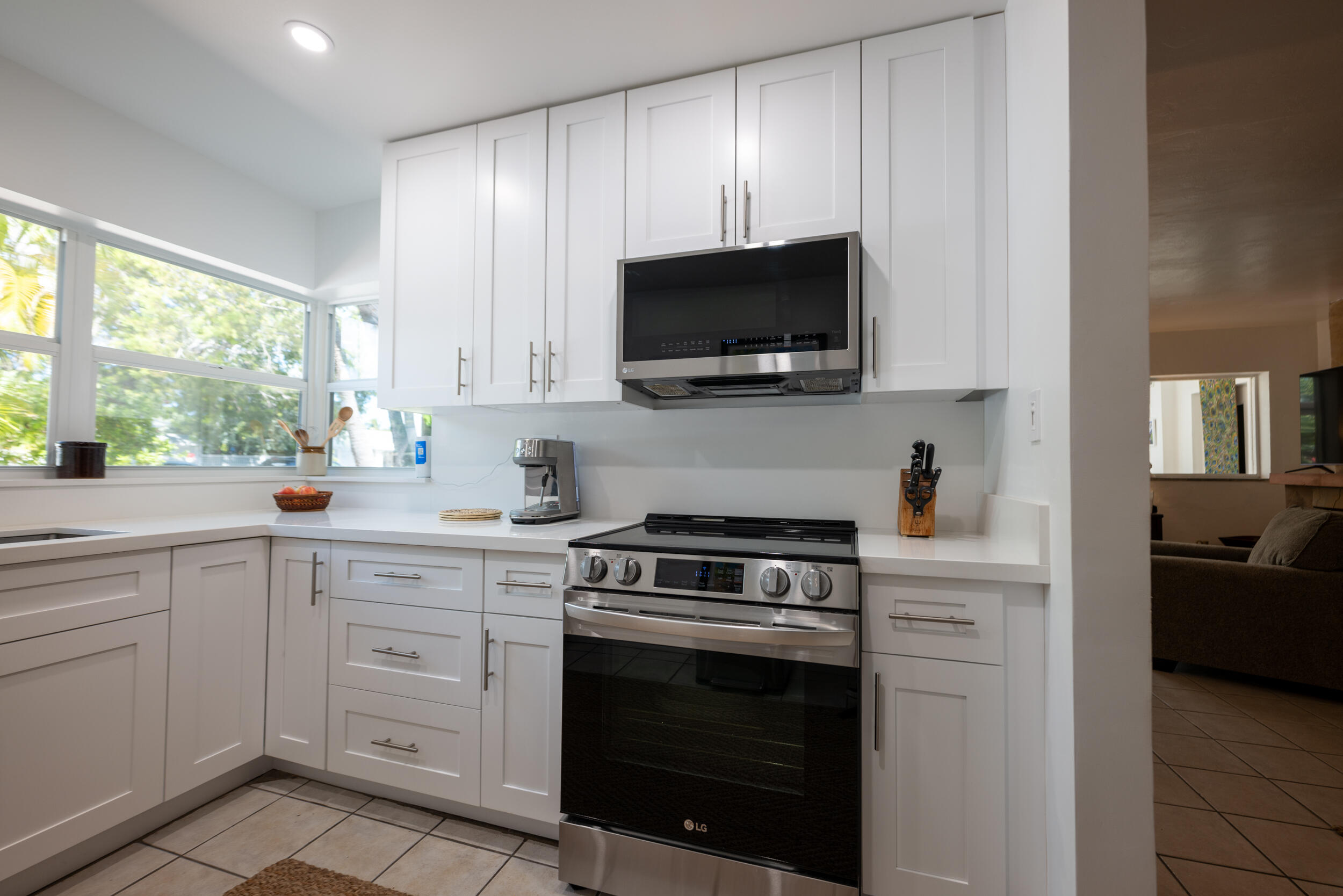 1412 Johnson Street Property Photo 9