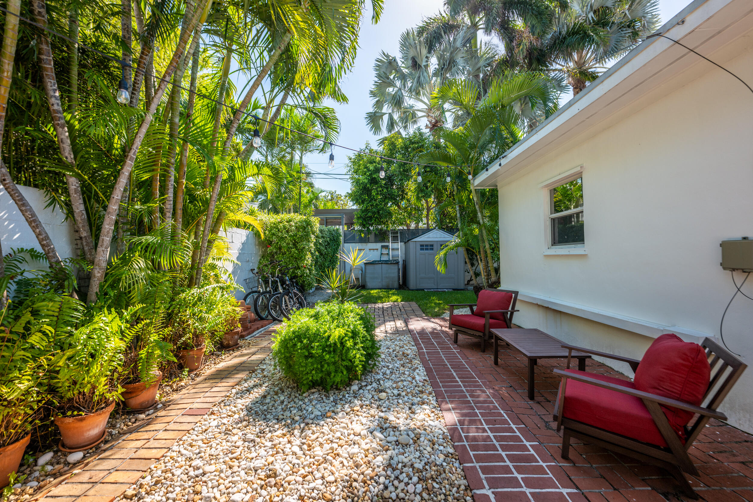 1412 Johnson Street Property Photo 16