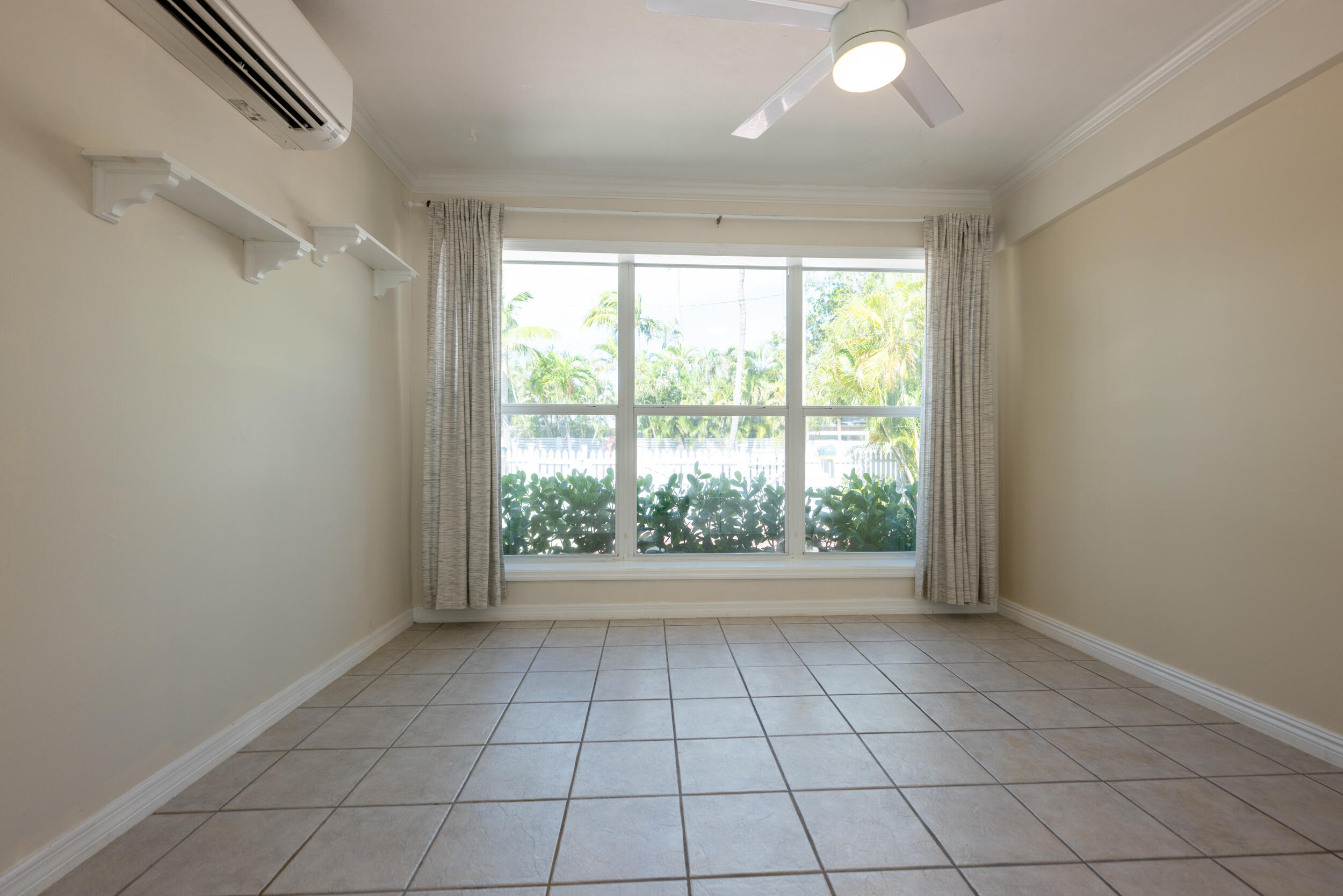1412 Johnson Street Property Photo 23