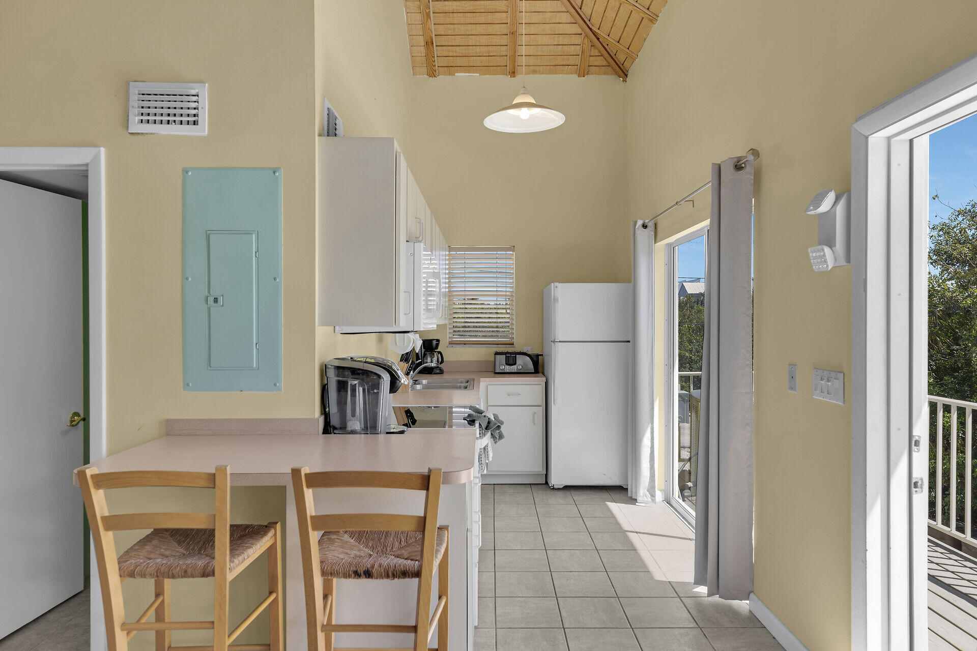 3 E Kyle Way Property Photo 7