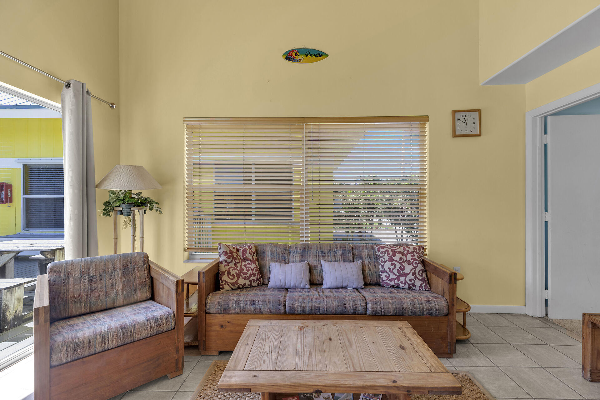 3 E Kyle Way Property Photo 9