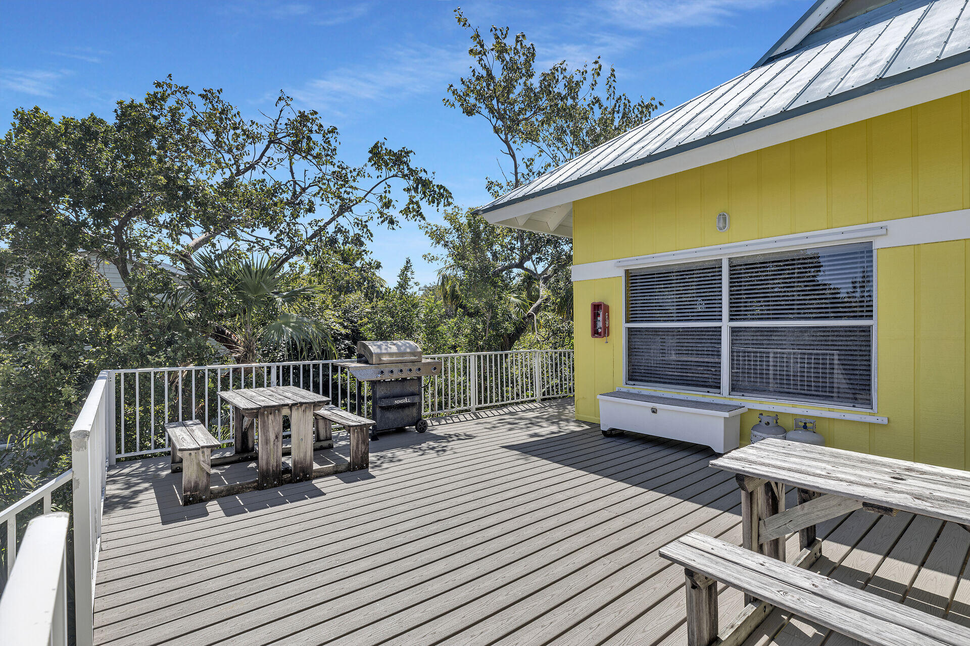 3 E Kyle Way Property Photo 19