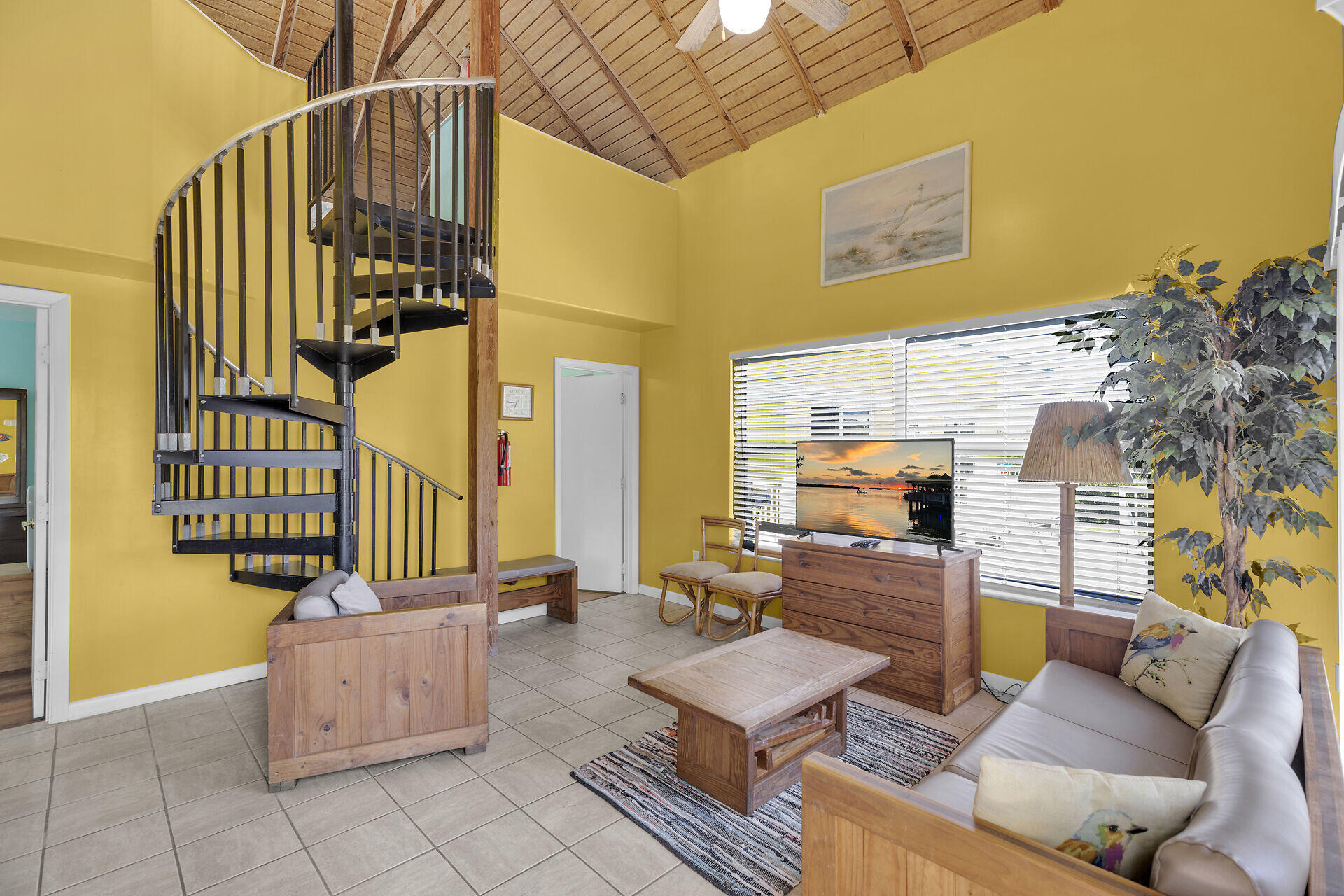 3 E Kyle Way Property Photo 24