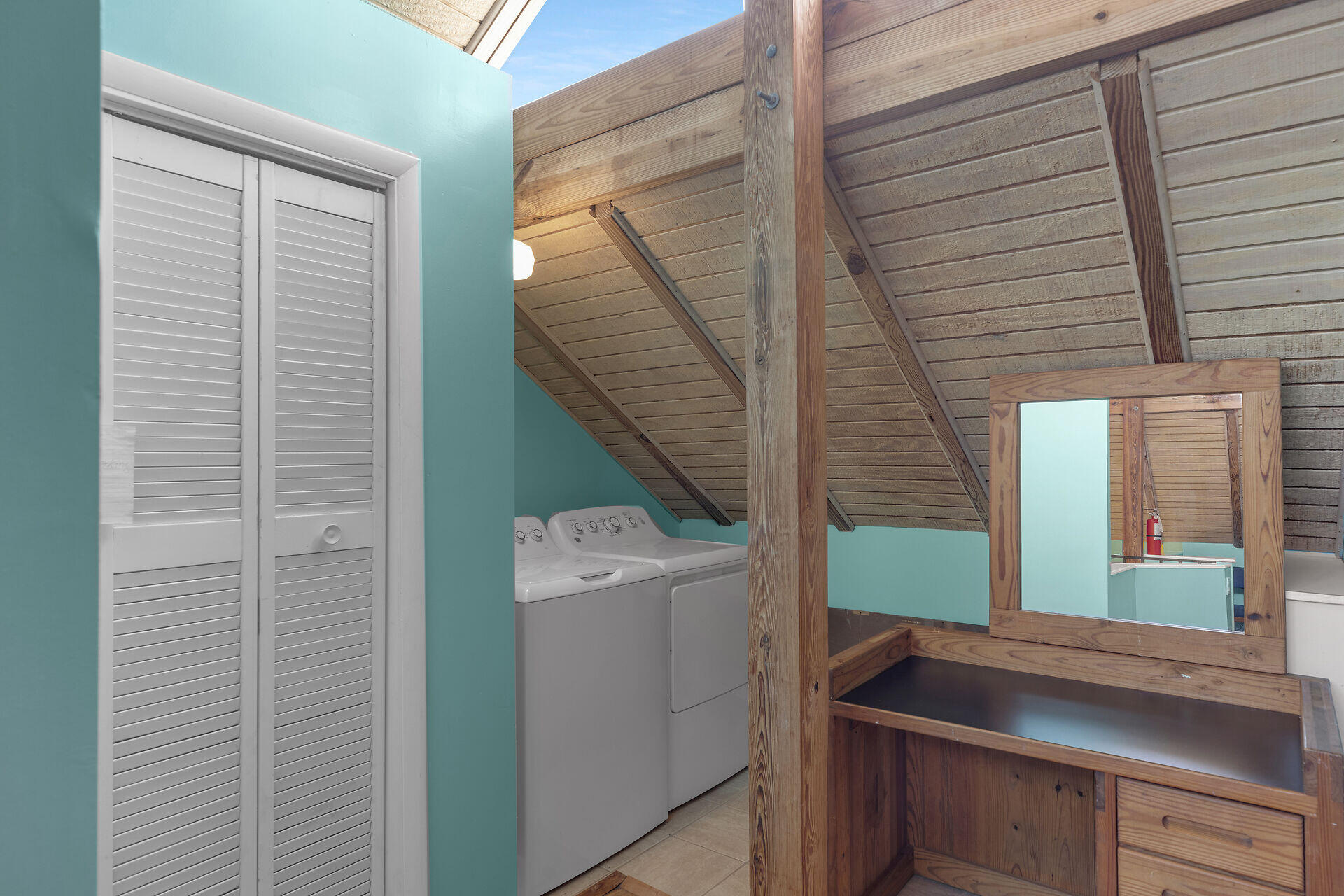 3 E Kyle Way Property Photo 34