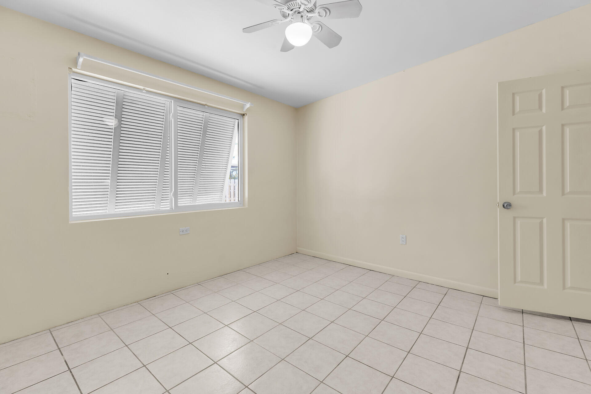 421 10th Street Property Photo 13