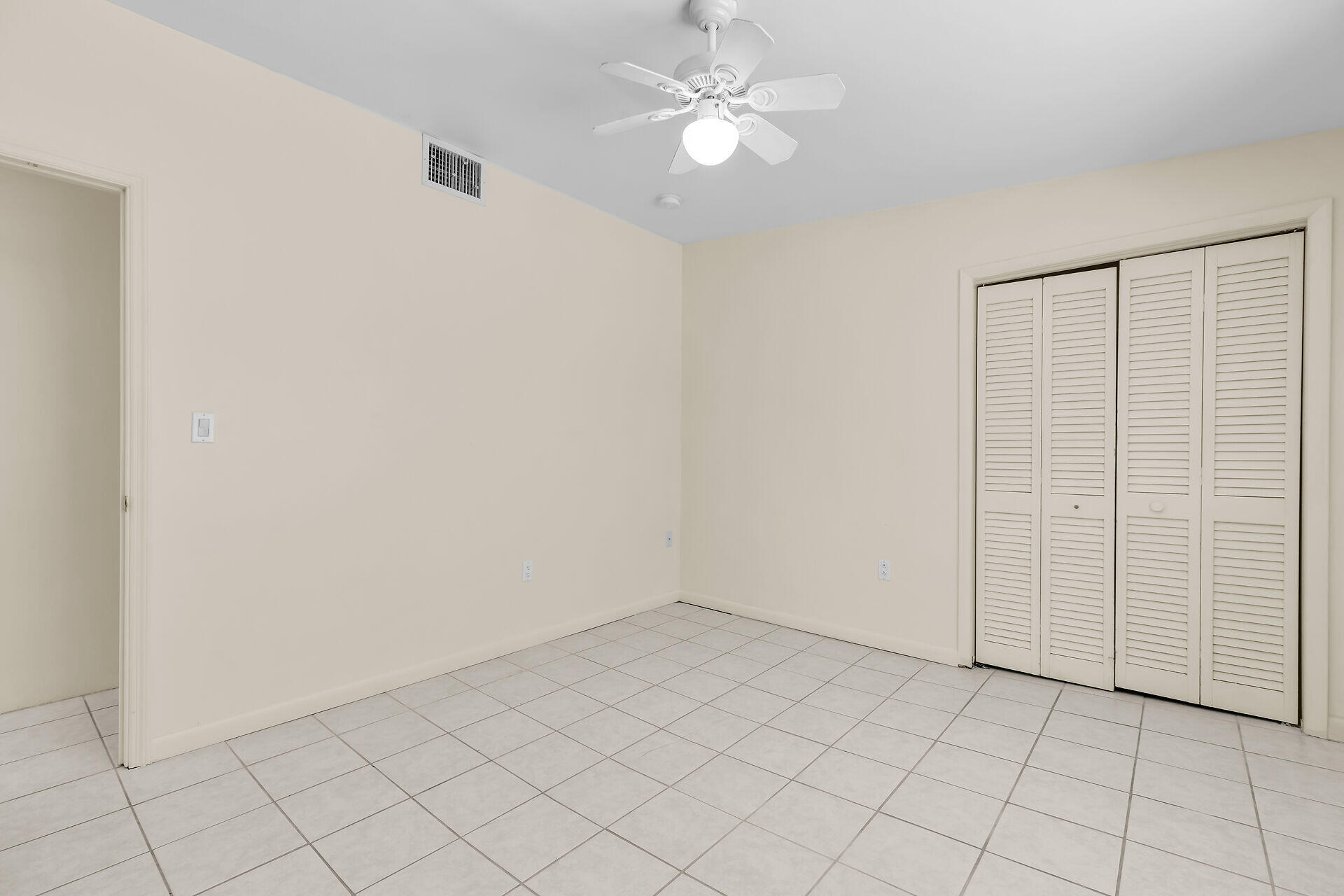 421 10th Street Property Photo 14