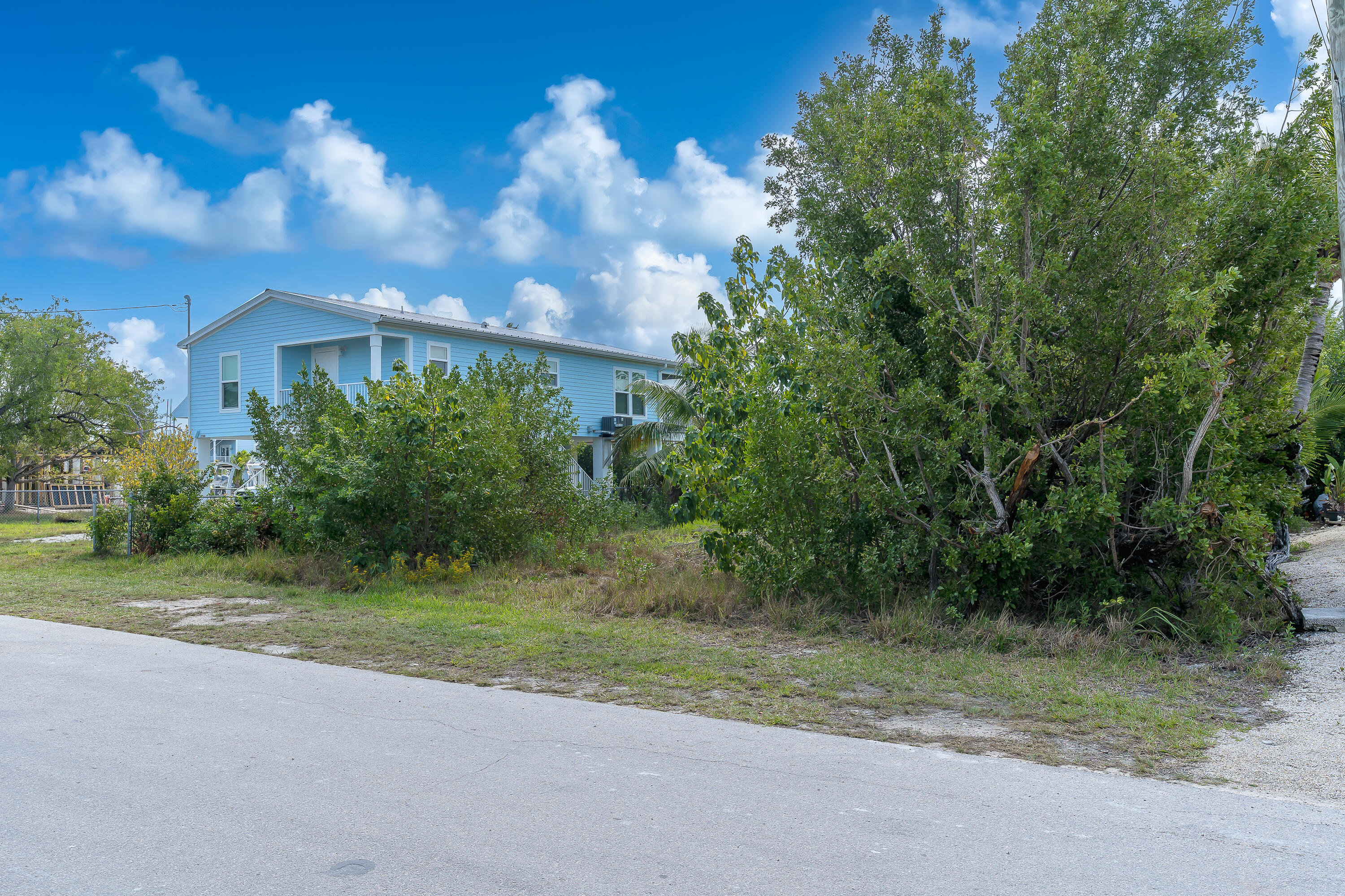 27378 Jamaica Lane Property Photo 5