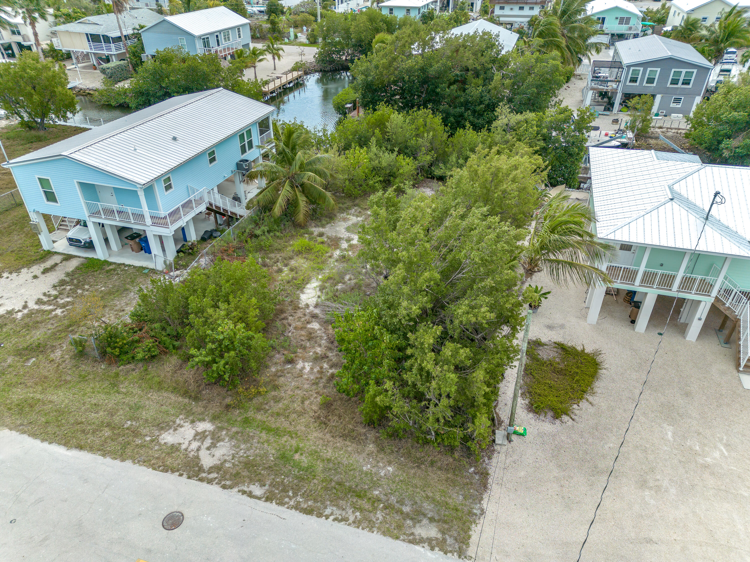 27378 Jamaica Lane Property Photo 10