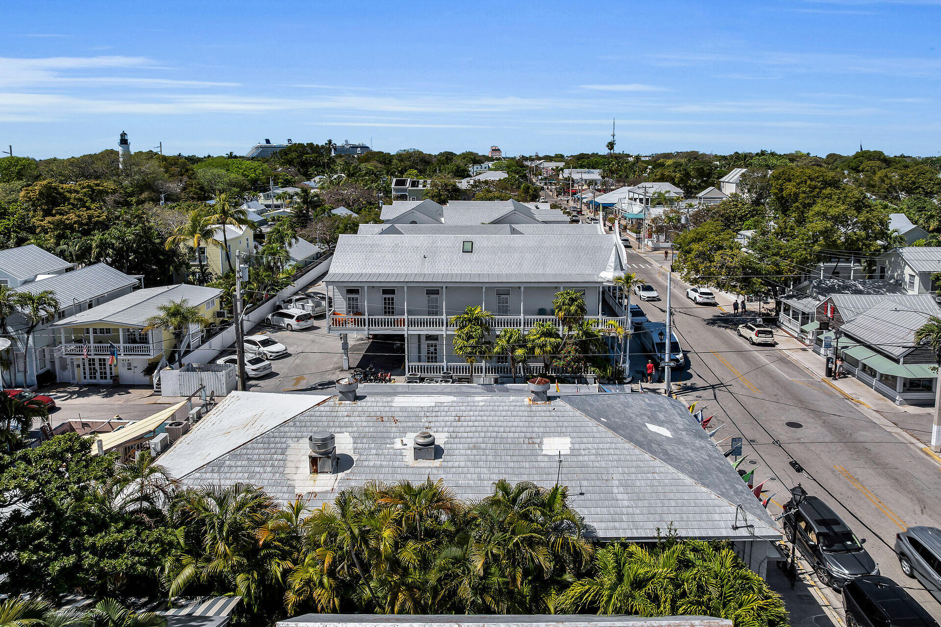 1114 Duval Street Property Photo 8