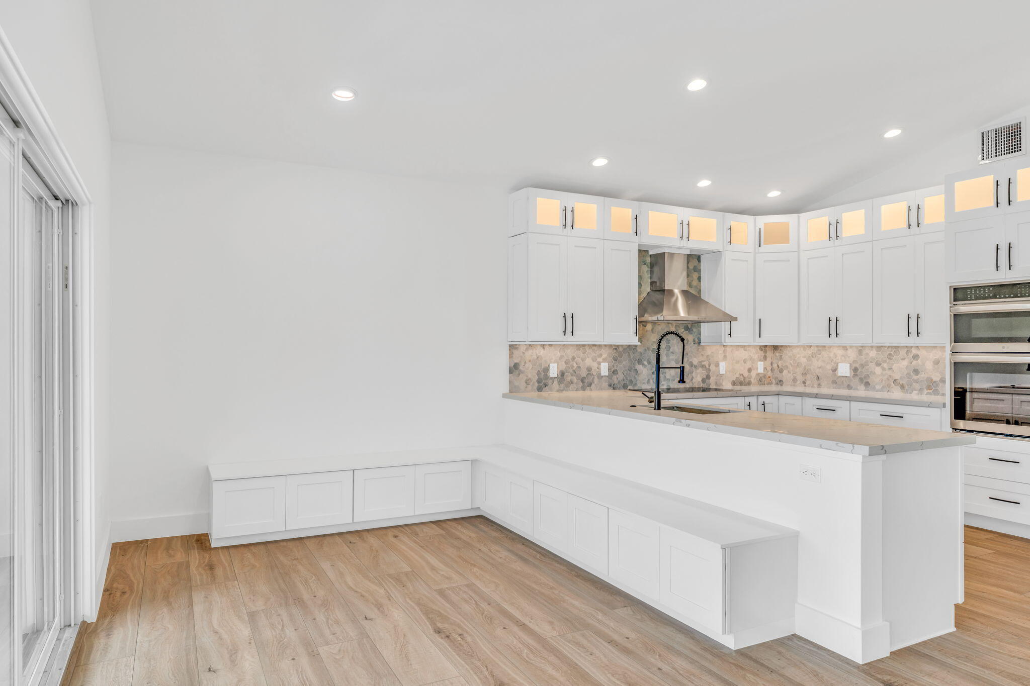 230 Biscayne Boulevard Property Photo 19