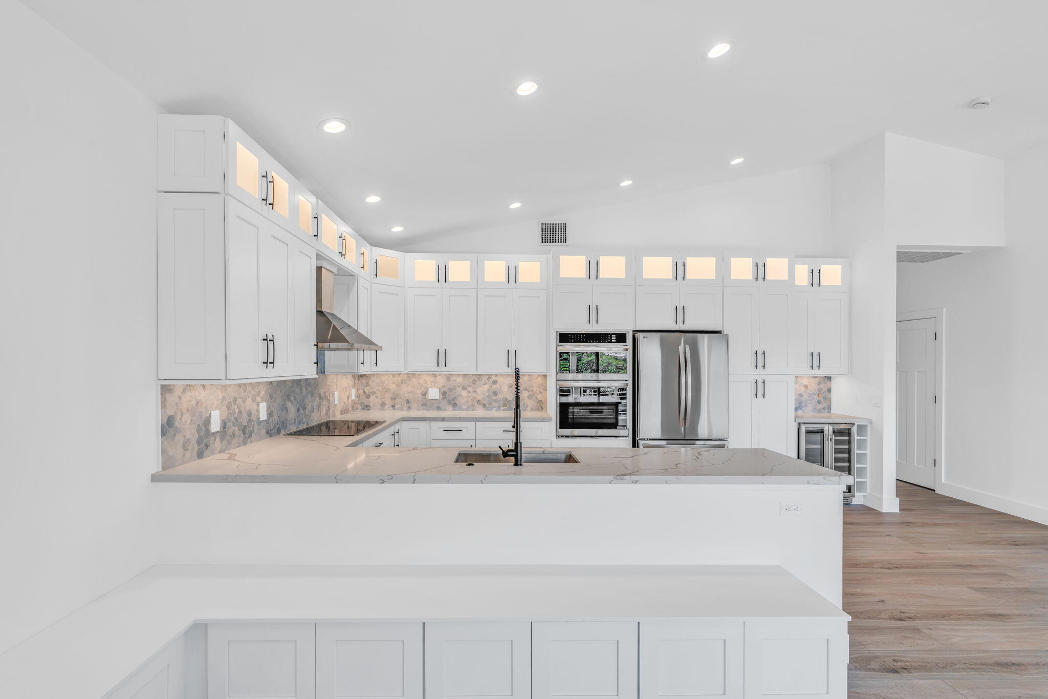 230 Biscayne Boulevard Property Photo 21