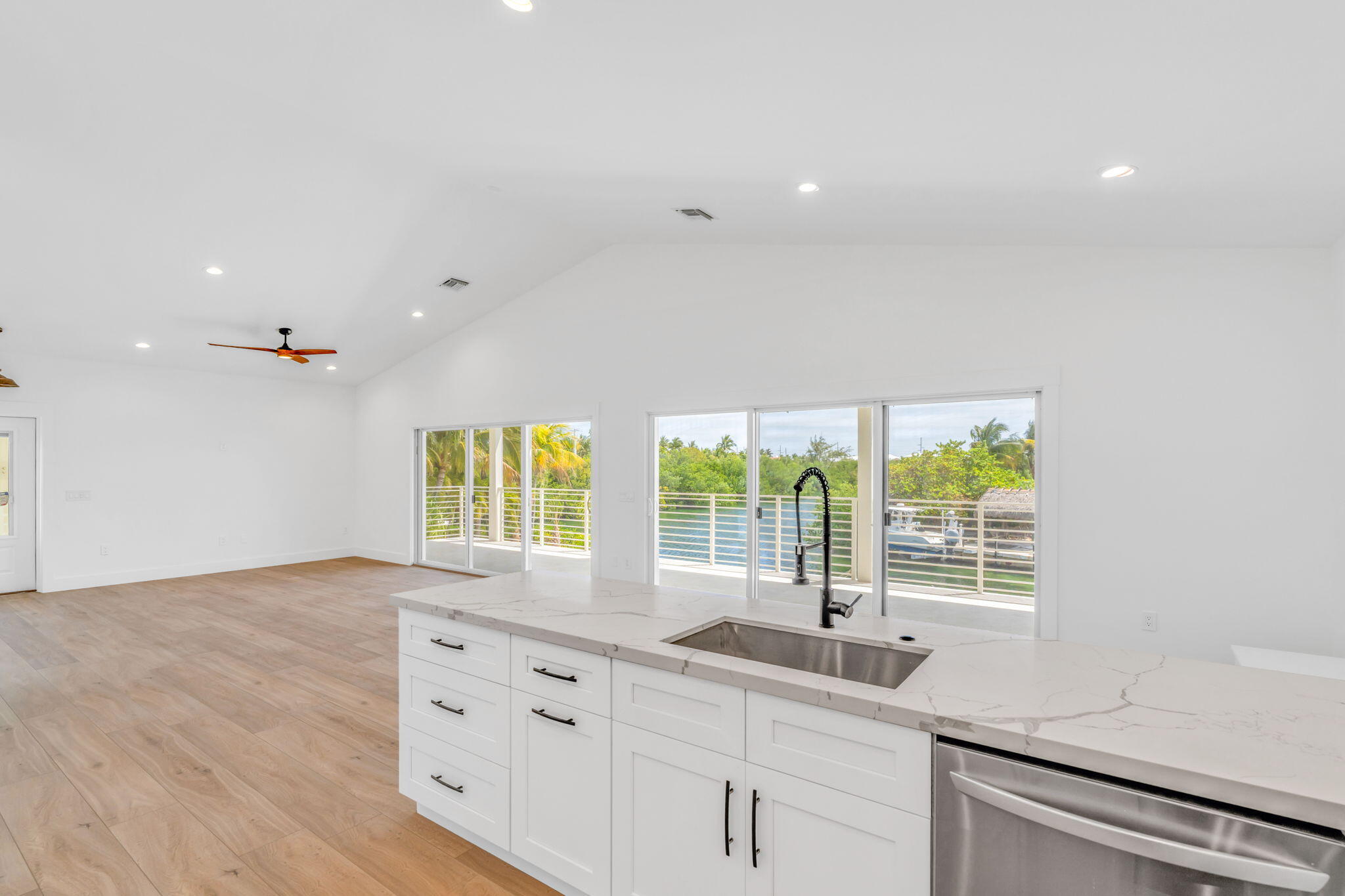 230 Biscayne Boulevard Property Photo 23